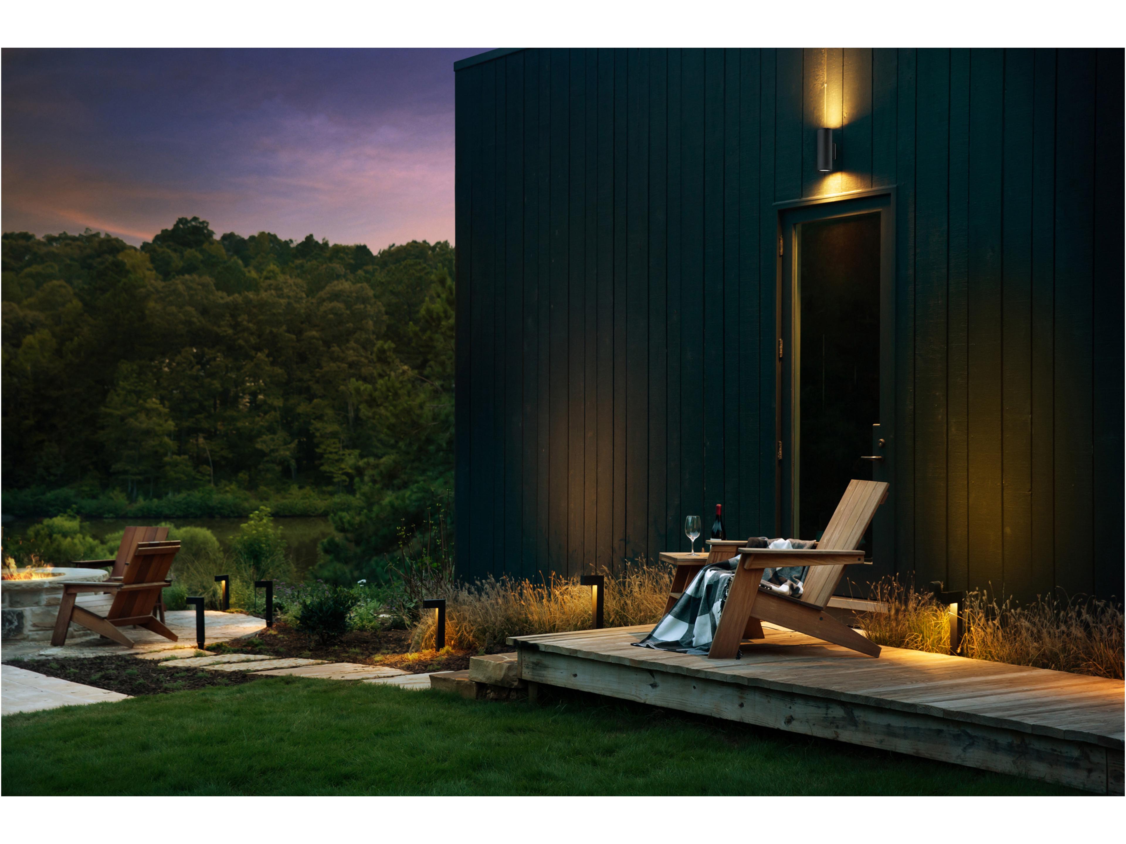 Hinkley Silo 2 - Light Outdoor Wall Light