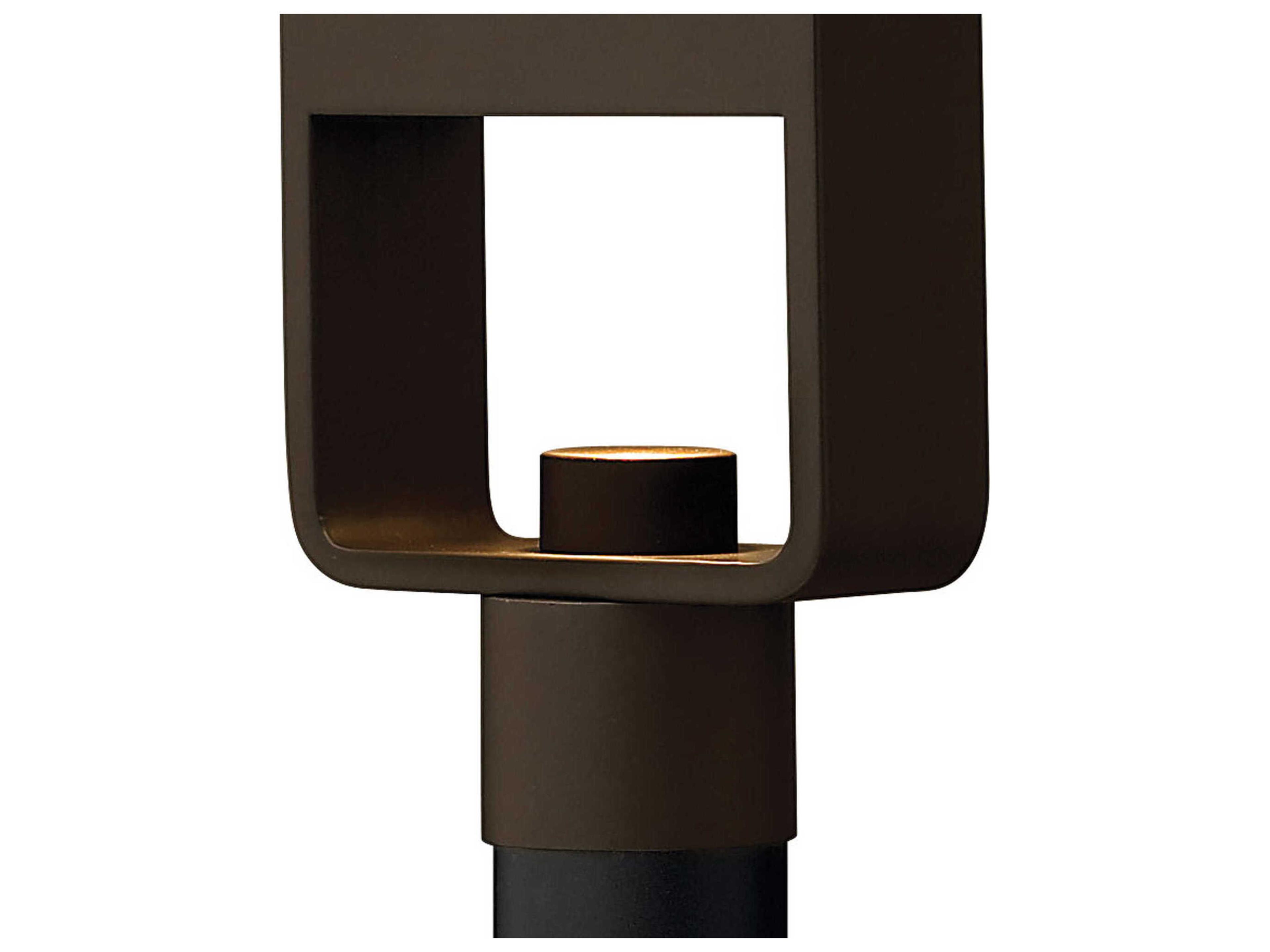 Hinkley Atlantis 2 - Light Outdoor Post Light