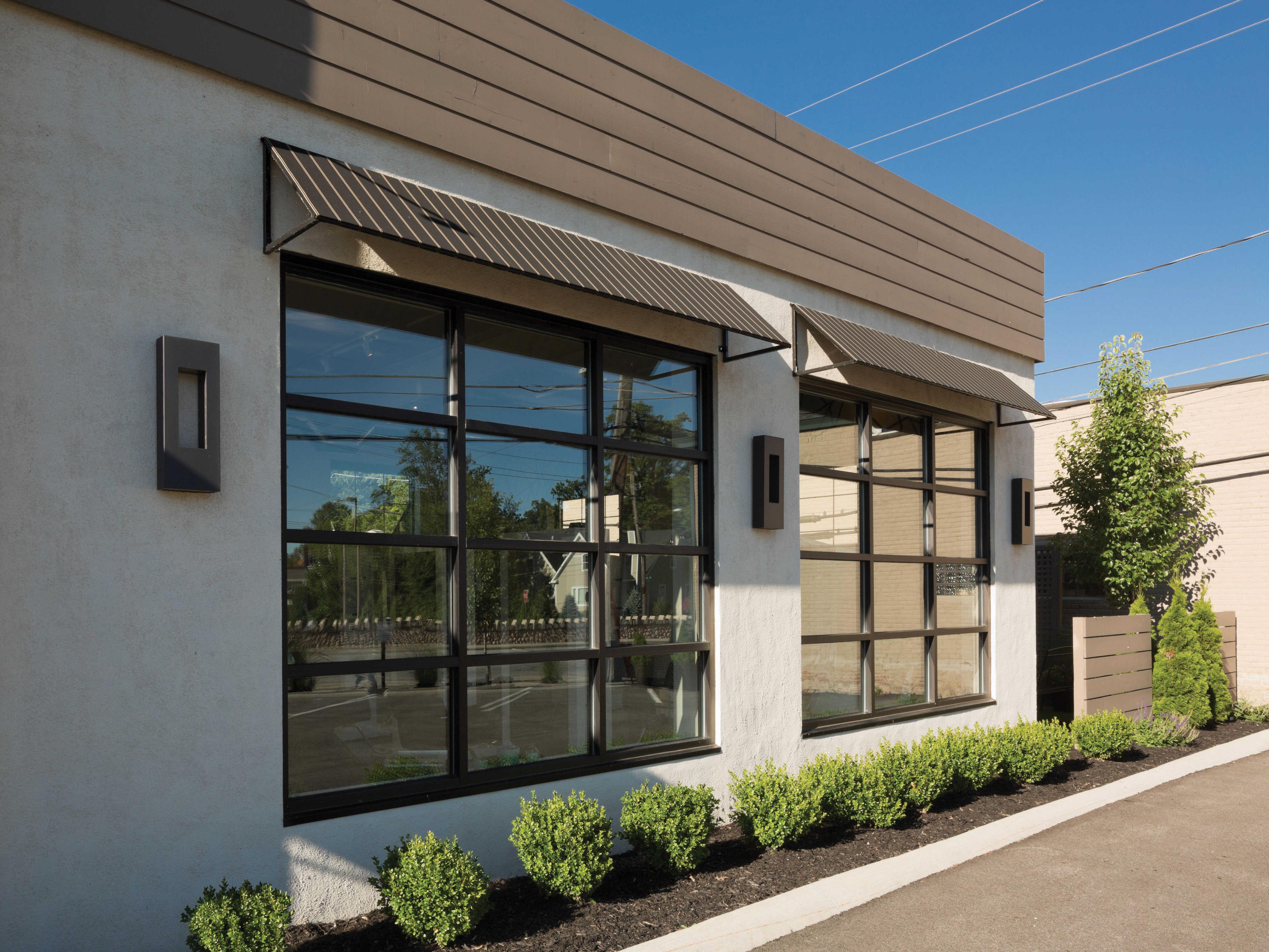 Hinkley Atlantis 2 - Light Outdoor Wall Light