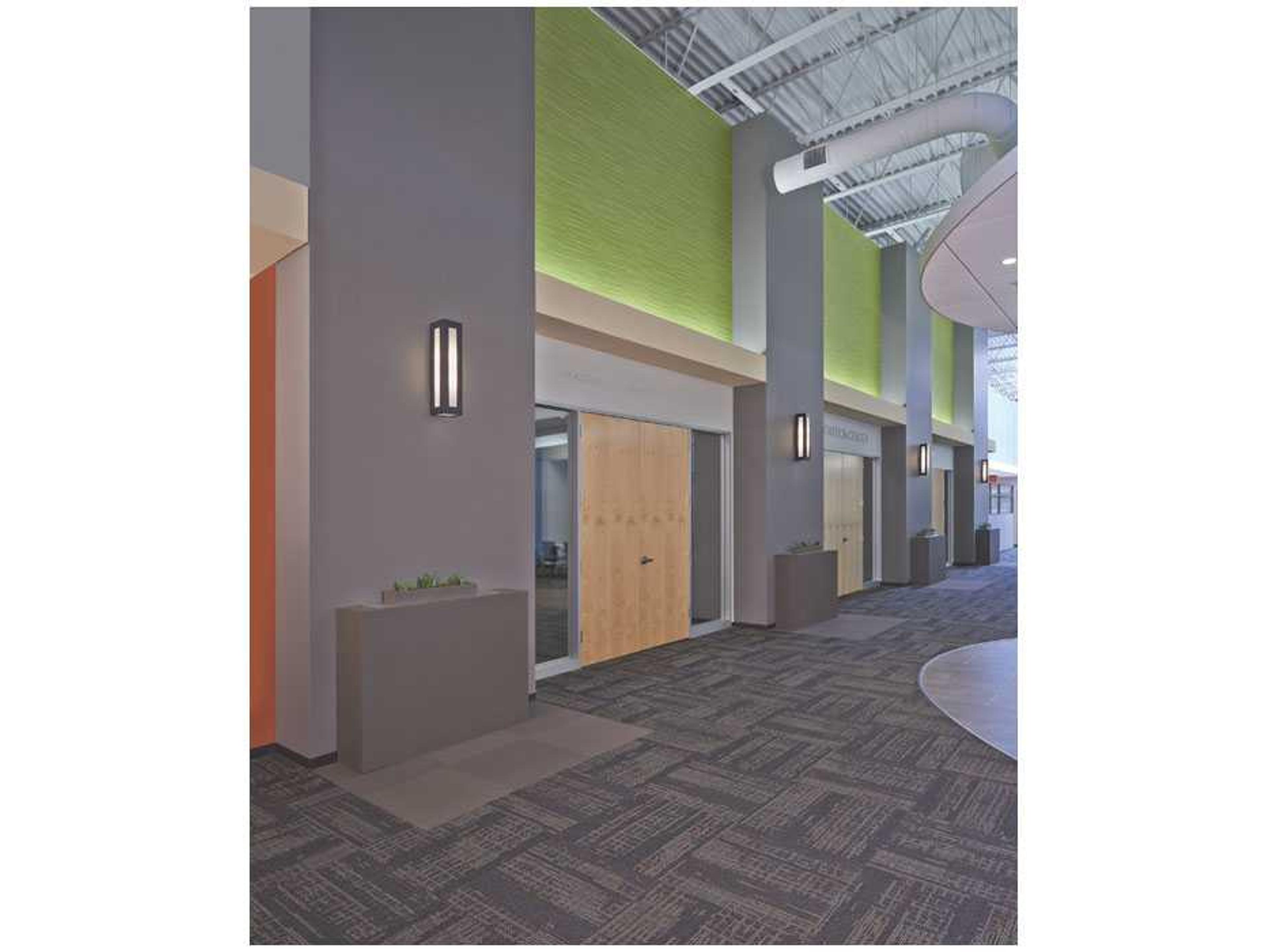 Hinkley Dorian Outdoor Wall Light