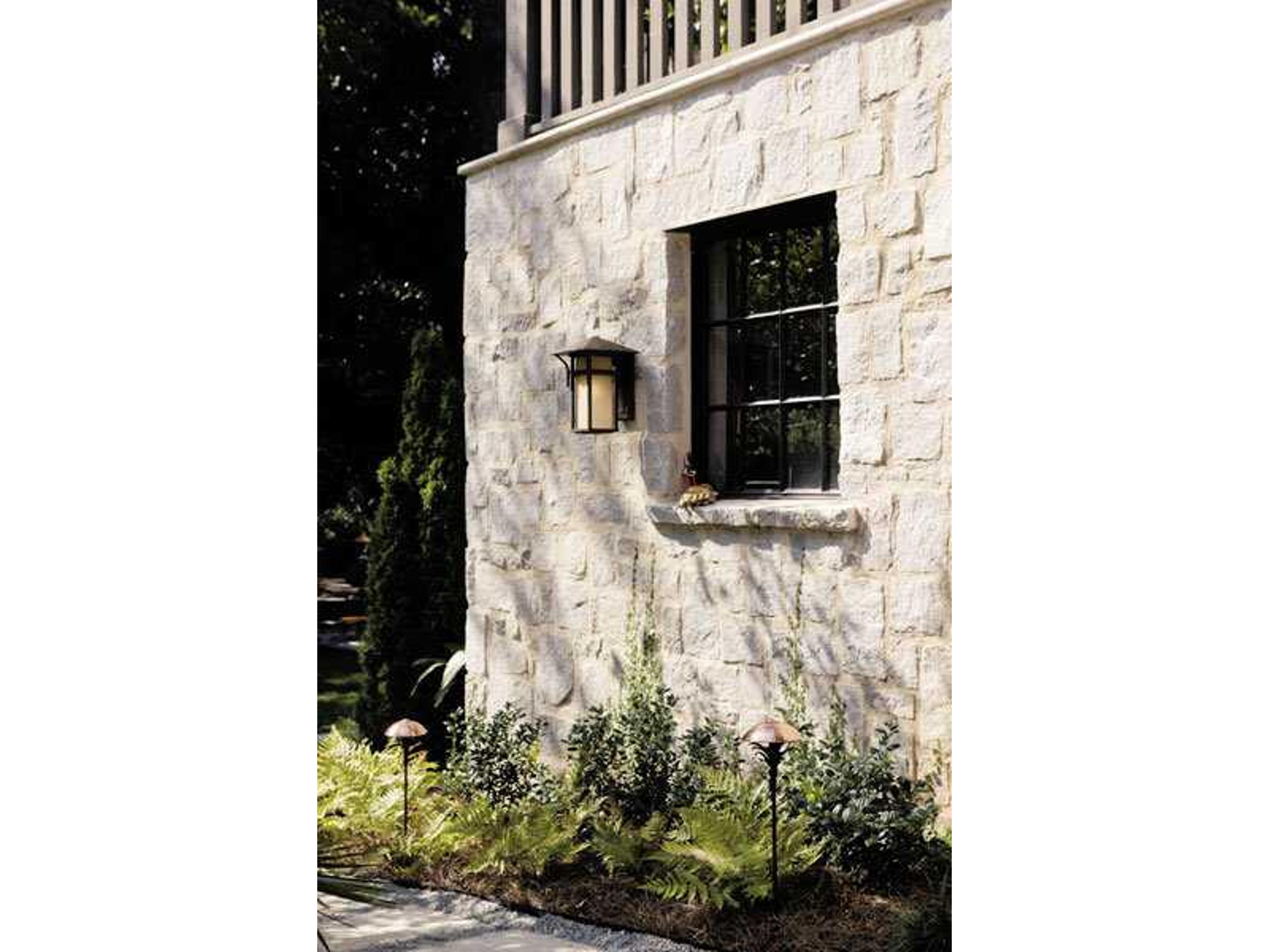 Hinkley Harbor Outdoor Wall Light