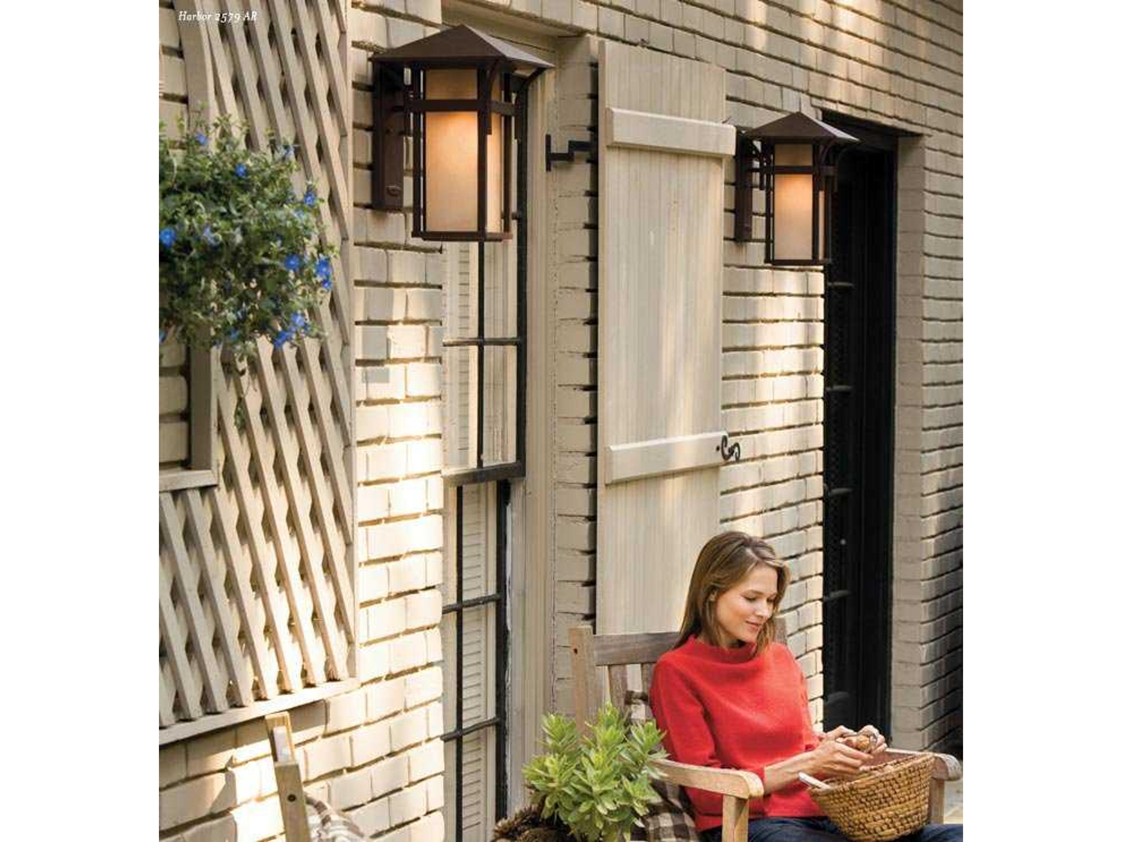 Hinkley Harbor Outdoor Wall Light