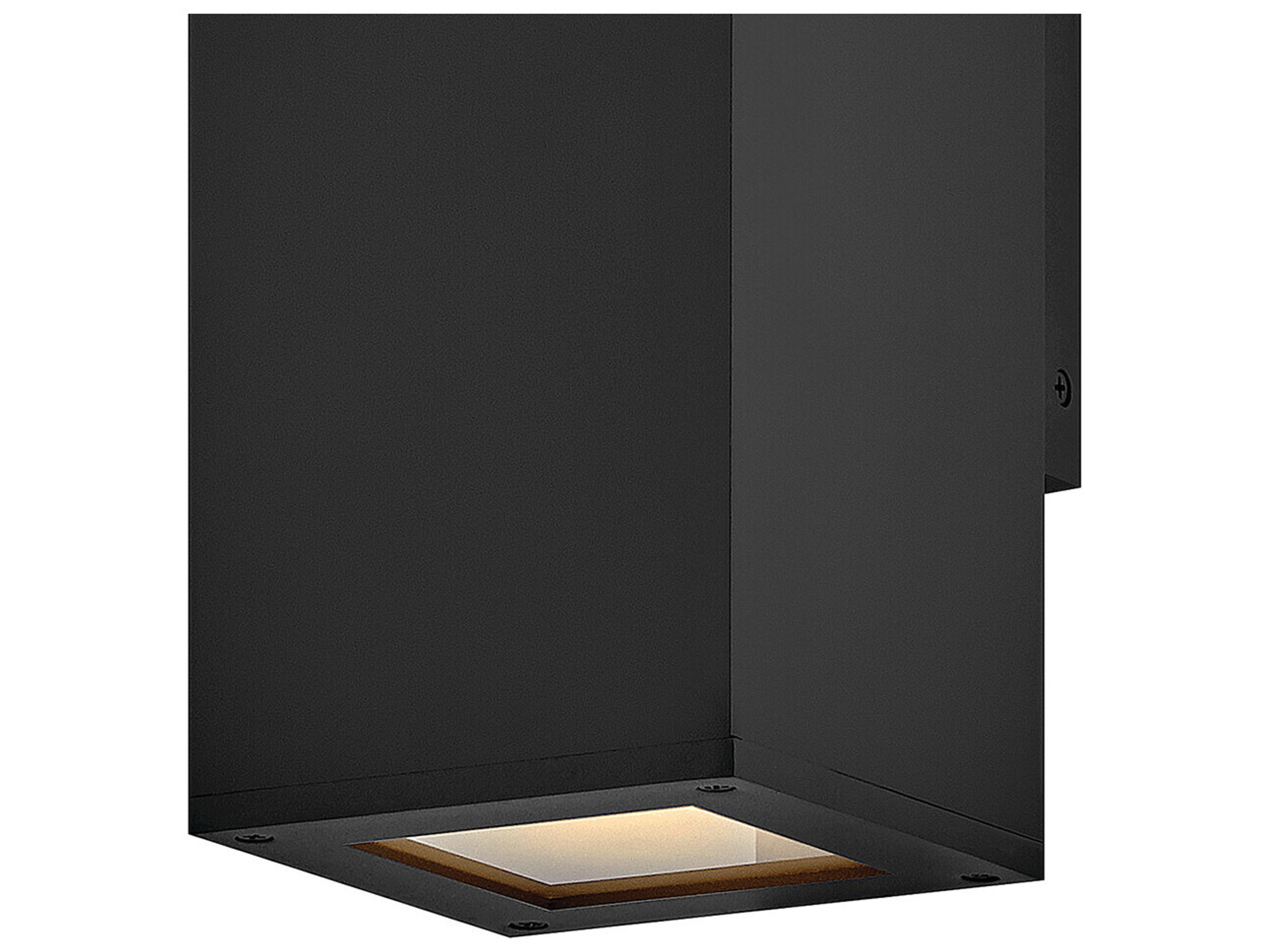 Hinkley Tetra 2 - Light Outdoor Wall Light