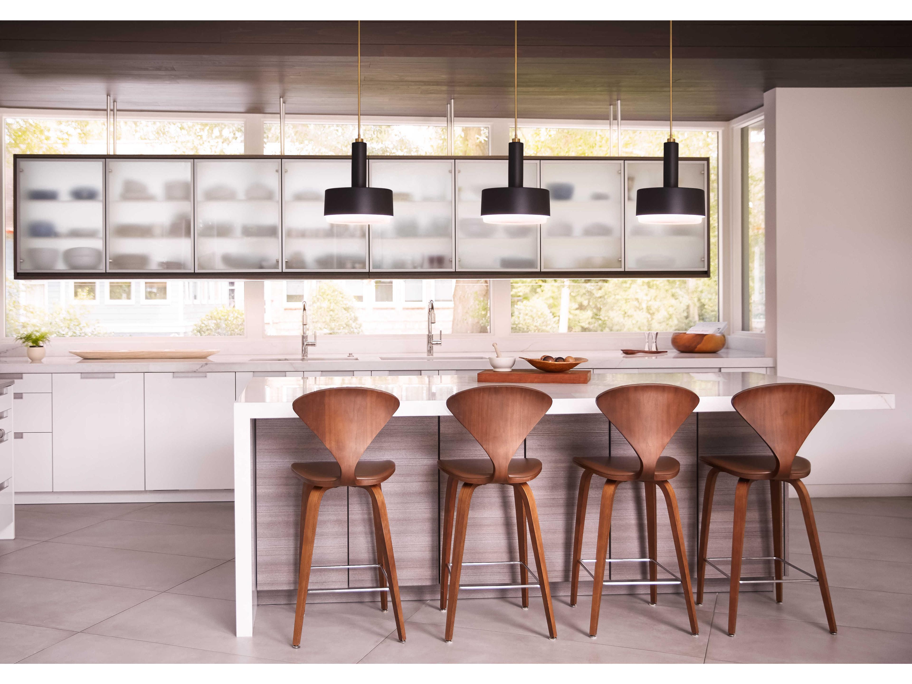 Hinkley Cedric 2-Light Black Glass Drum Pendant