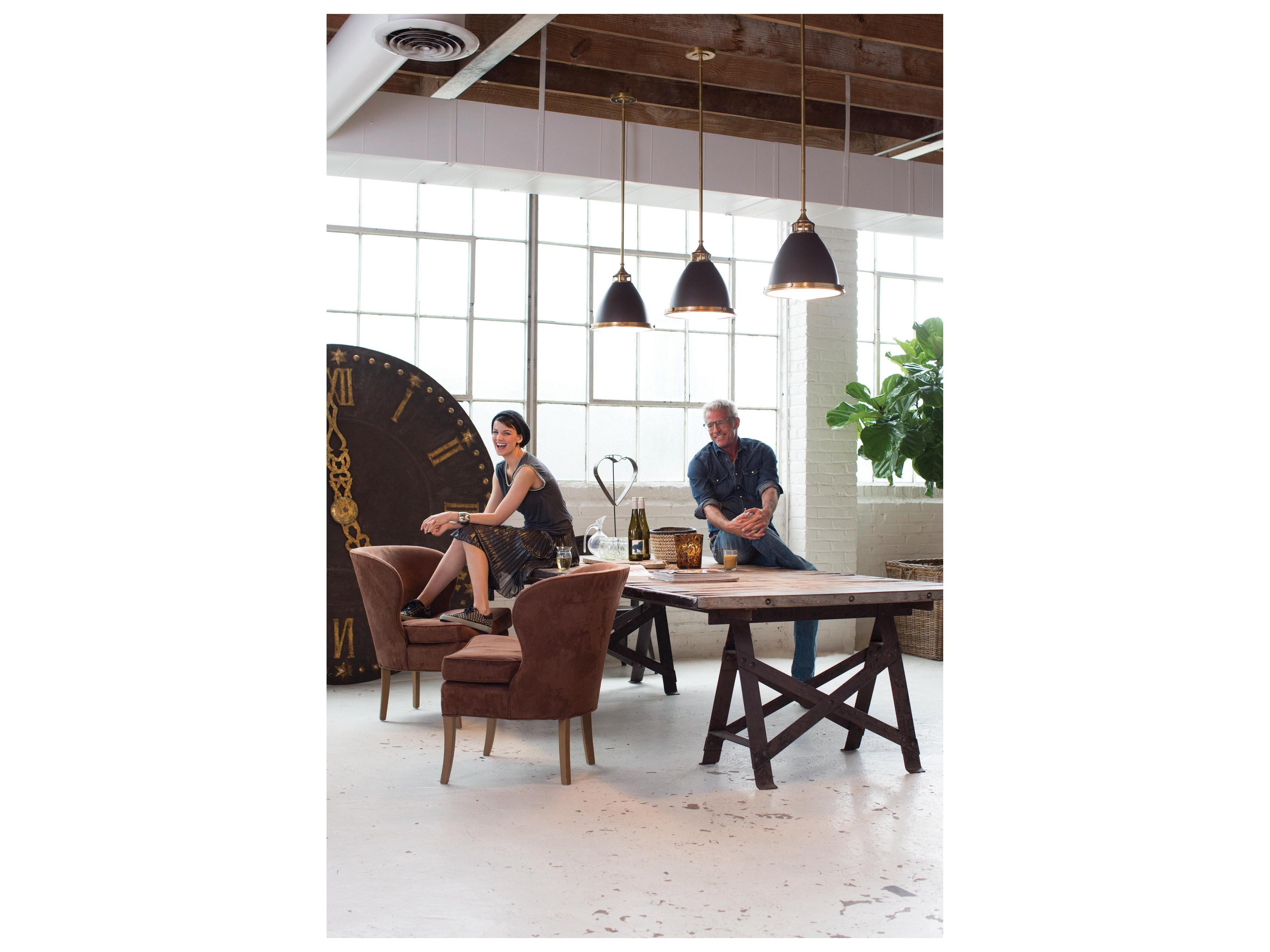 Hinkley Amelia 1-Light Buckeye Bronze Glass Bell Pendant