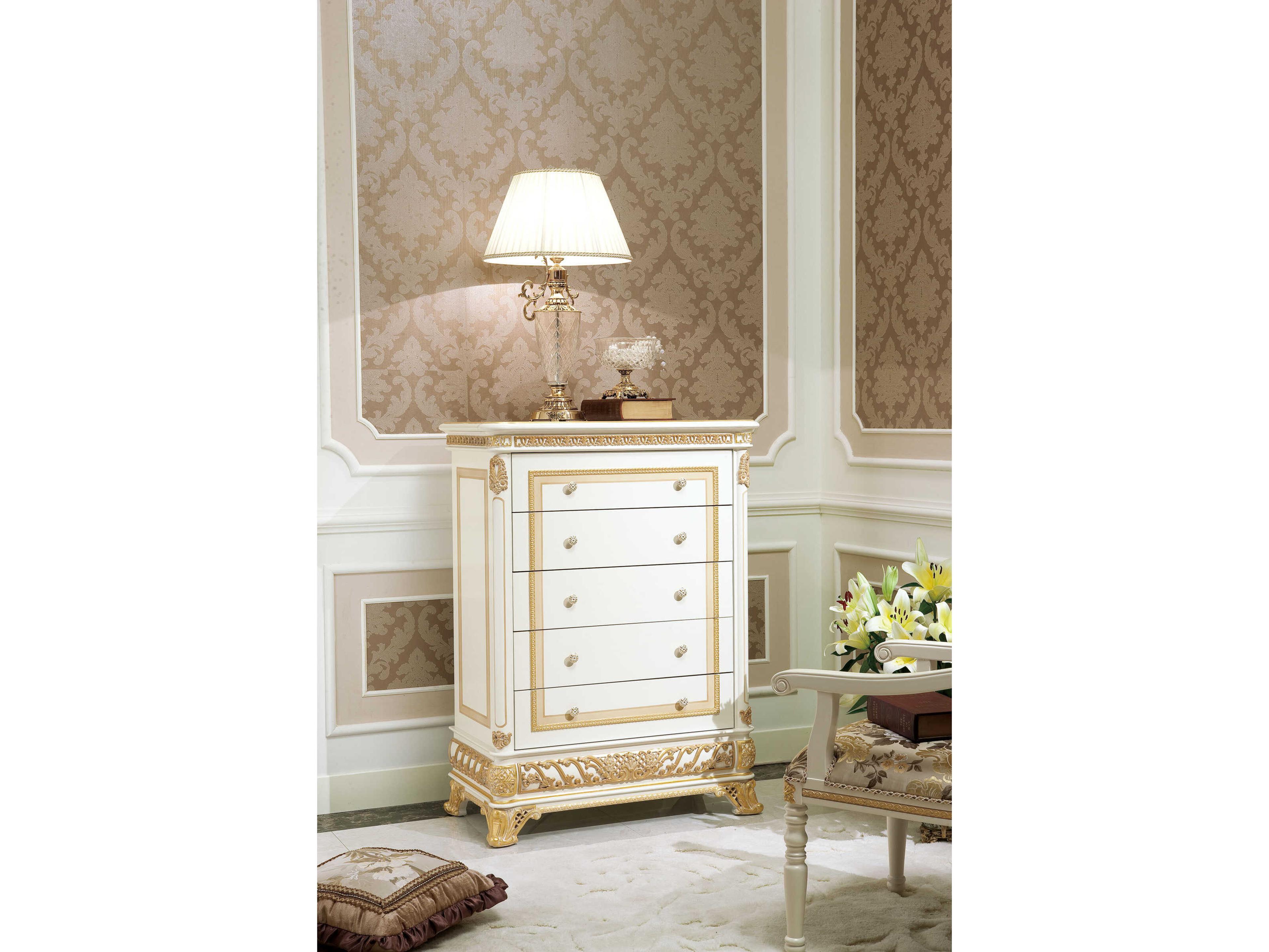 E-62 5-Drawers White Solid Wood Dresser