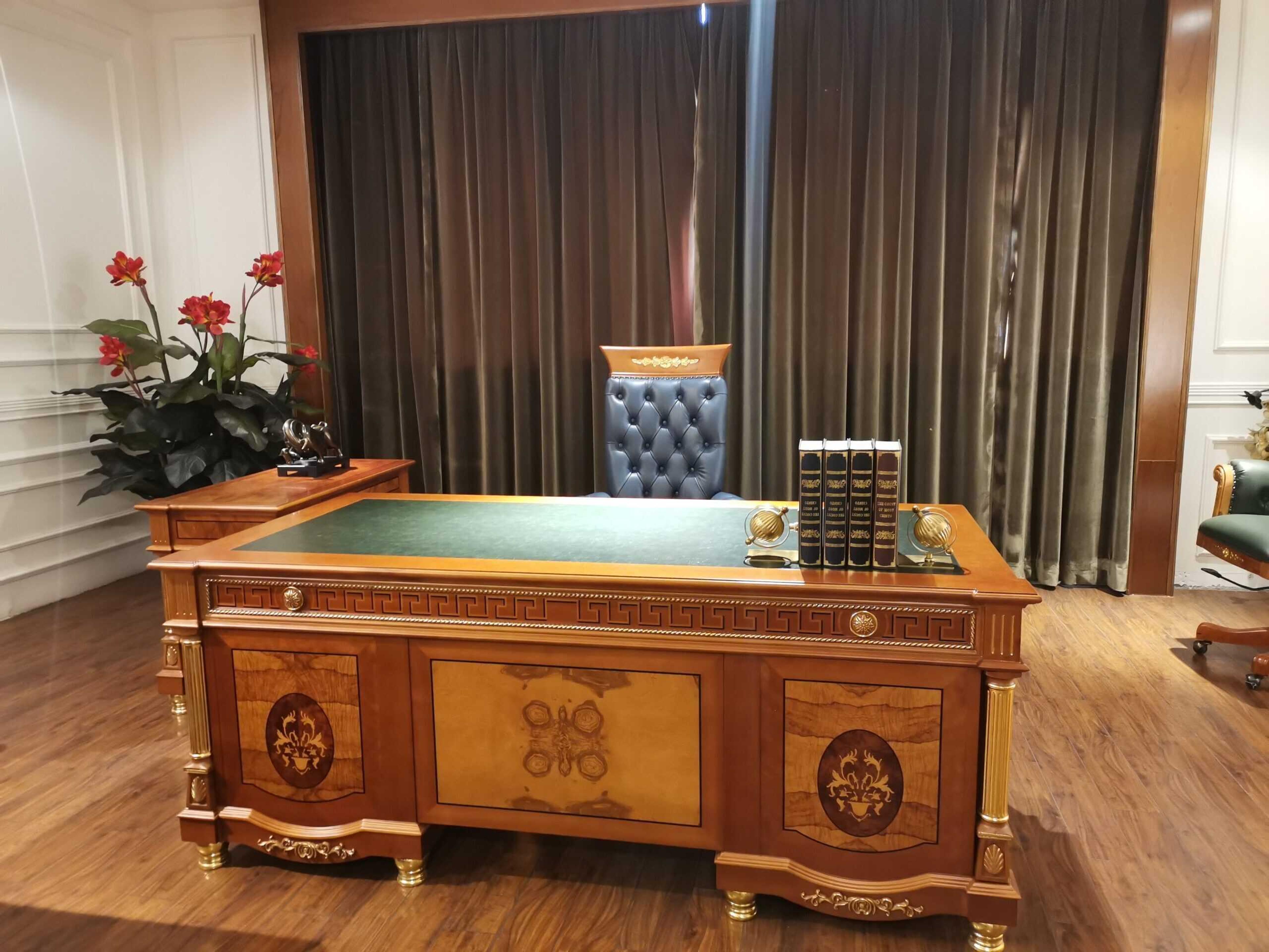 Ho Brown Solid Wood Executive Desk