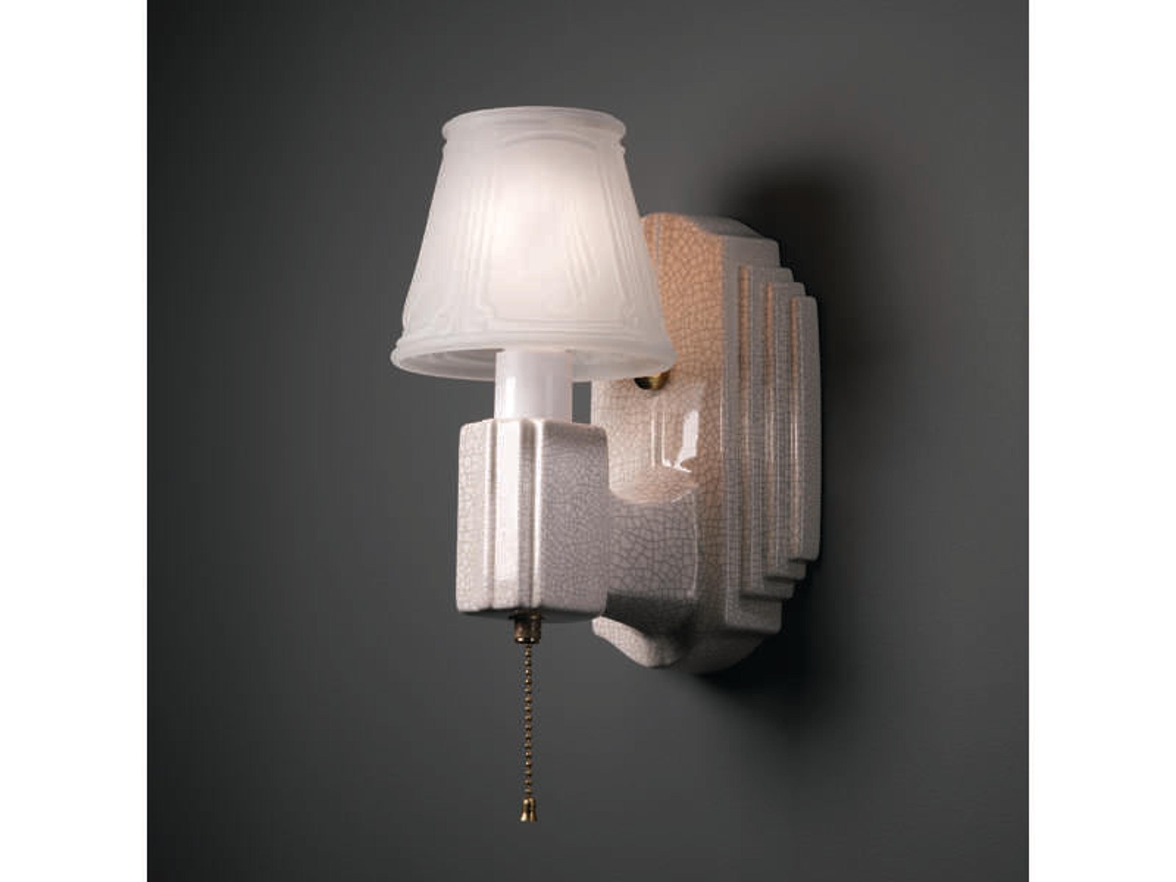 Justice Design Group American Classics 1-Light Brass Glass Wall Sconce