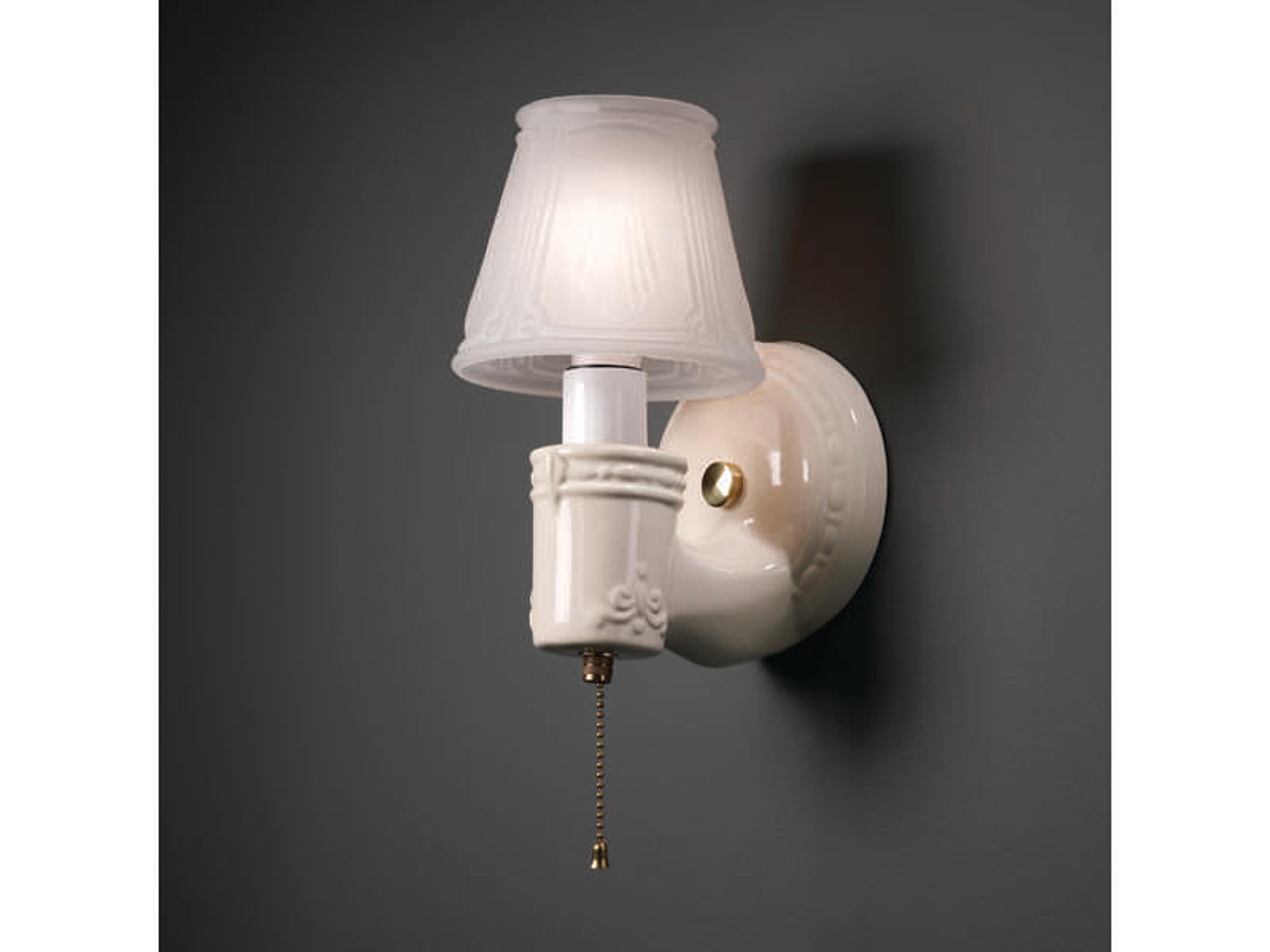 Justice Design Group American Classics 1-Light Gray Glass Wall Sconce