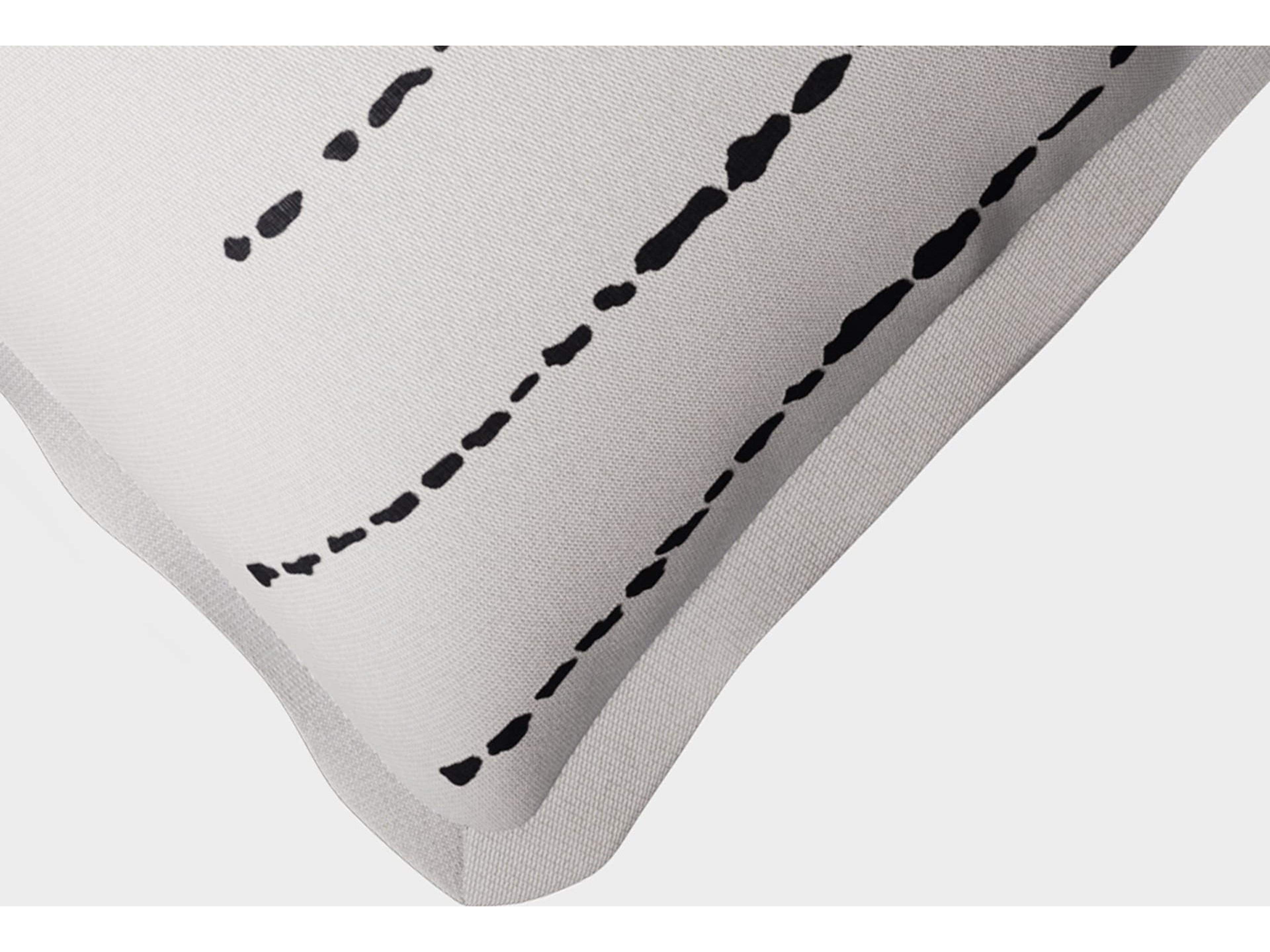 Jensen Outdoor Performance Plume Embroidery 14" x 22" Masai - Ivory/Charcoal