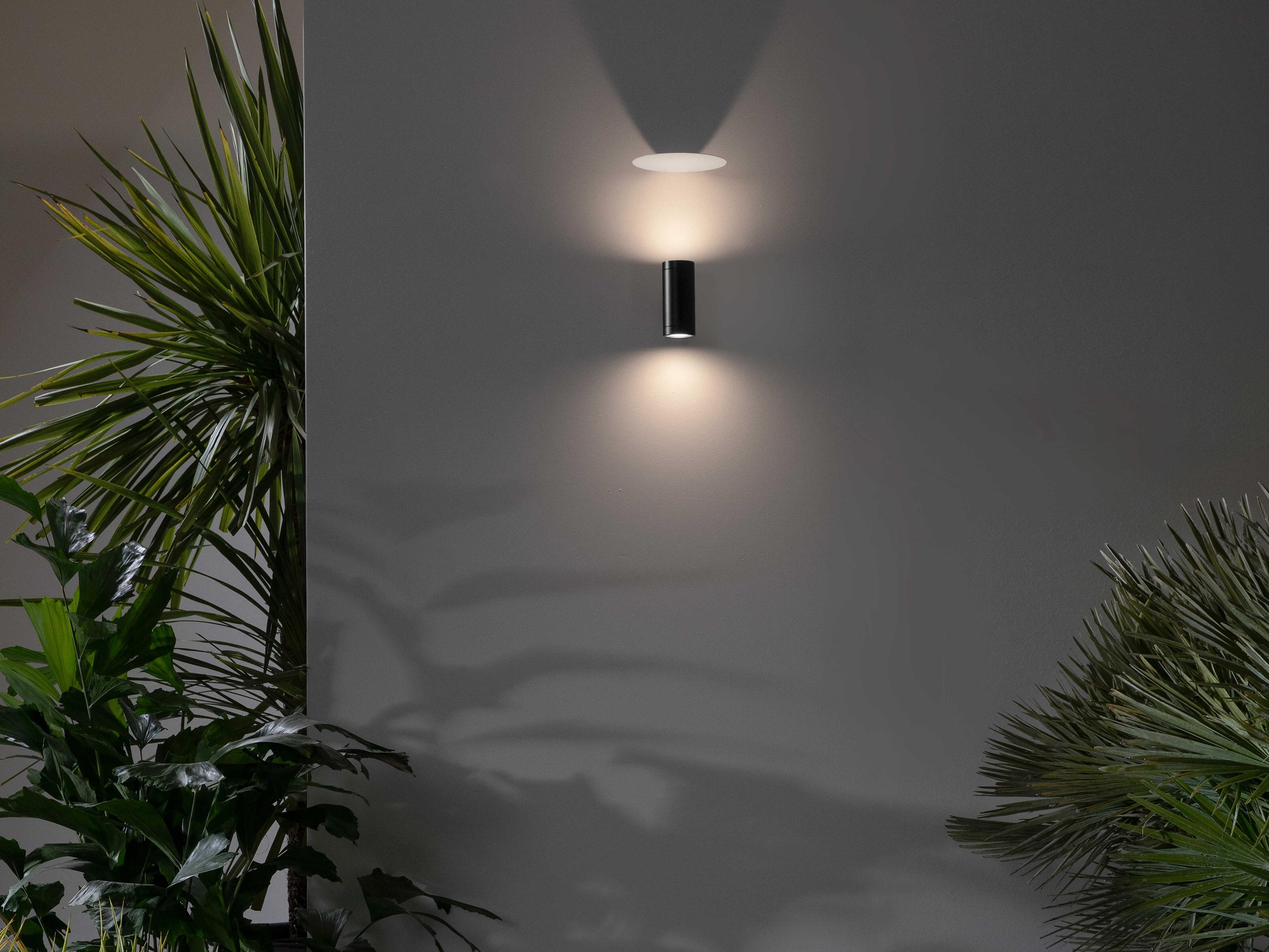 Karman Movida Black Wall Sconce