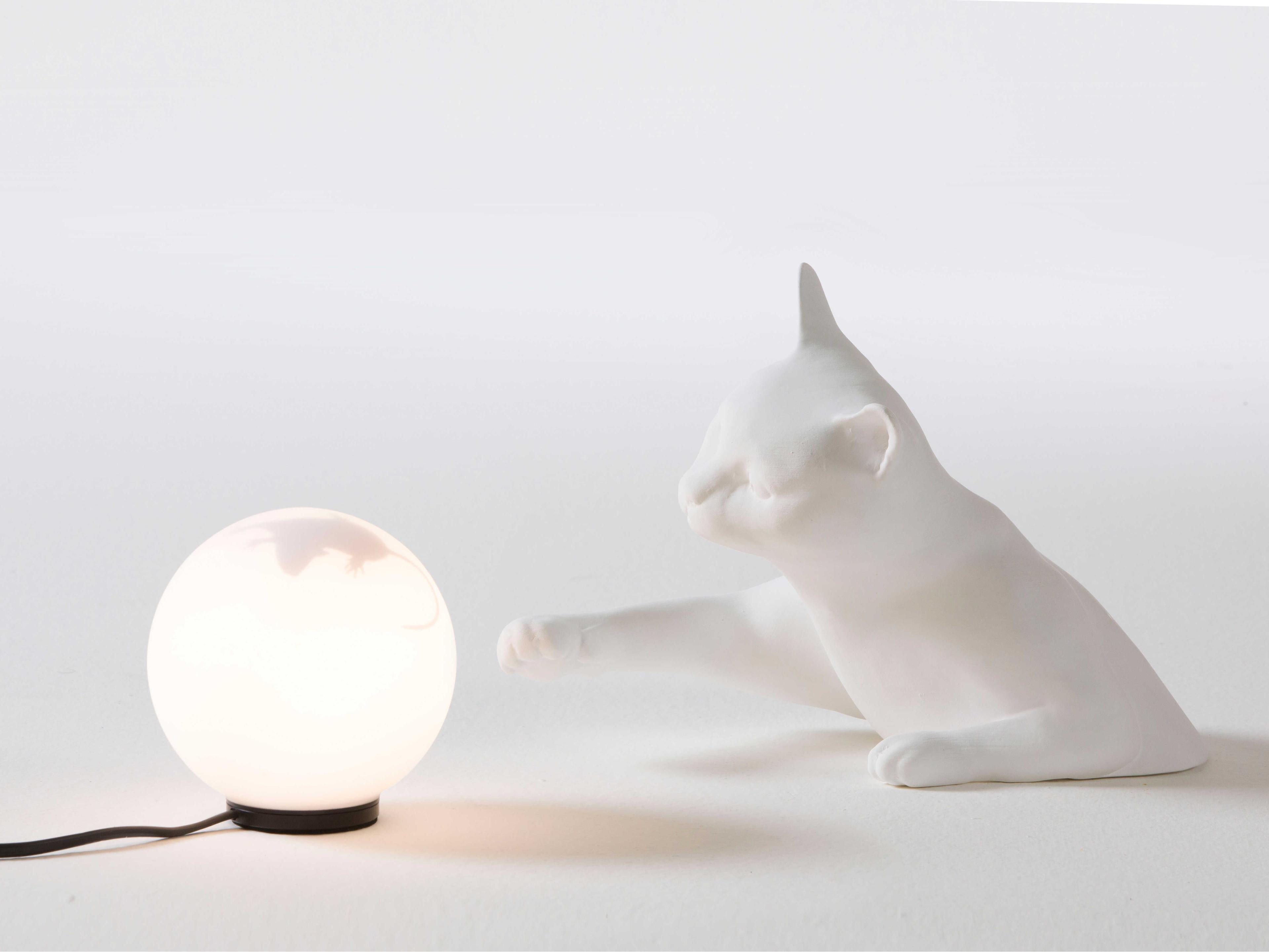 Karman Maoo White Table Lamp