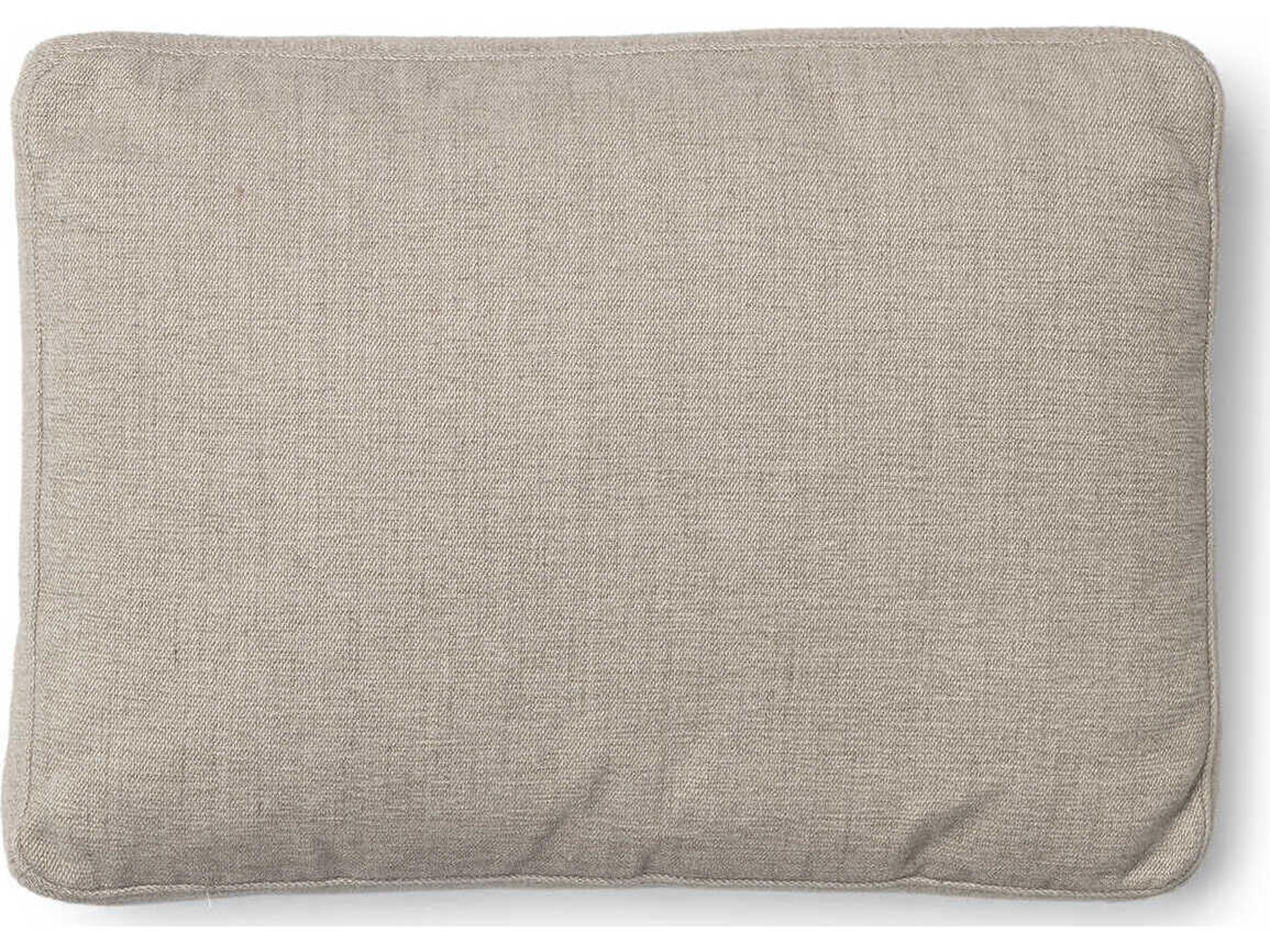 Betty 18.88" 18X13" Pillow in Melange Beige