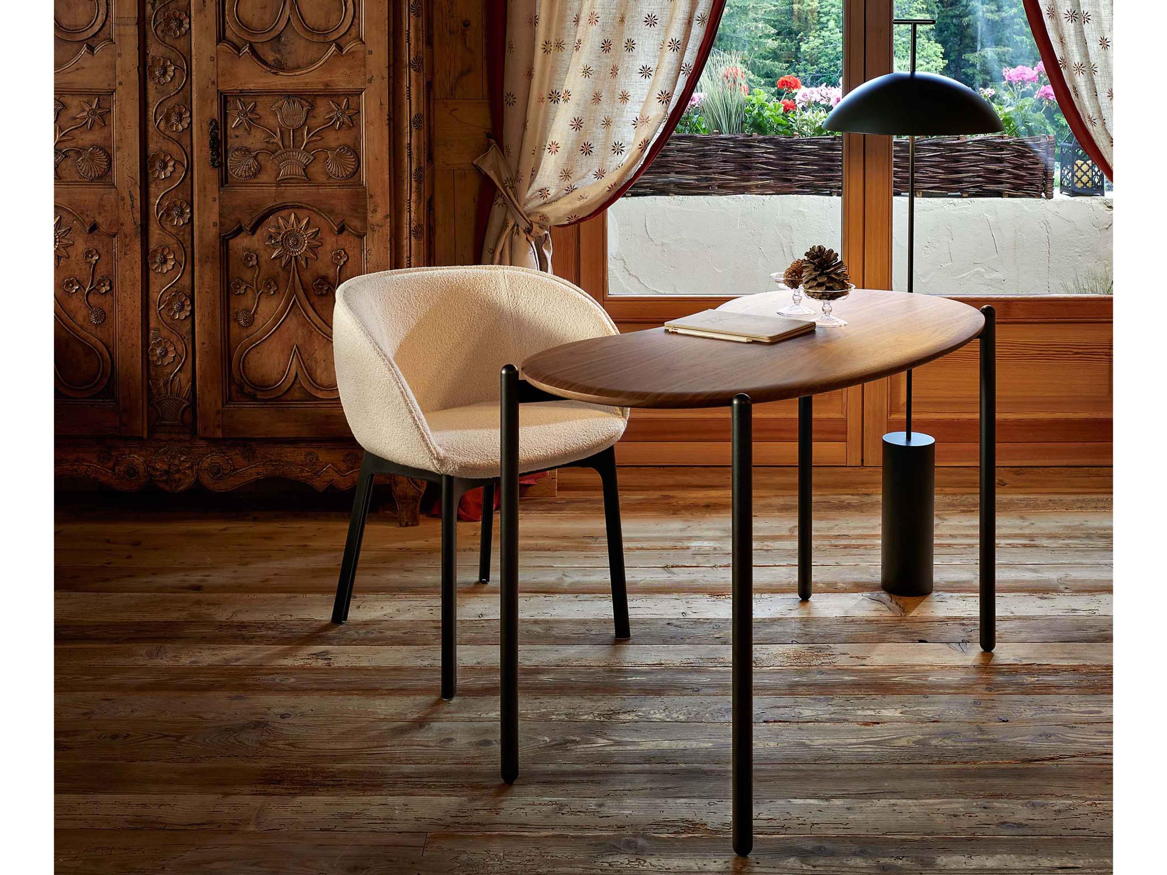 Kartell Geen-a Black LED Floor Lamp