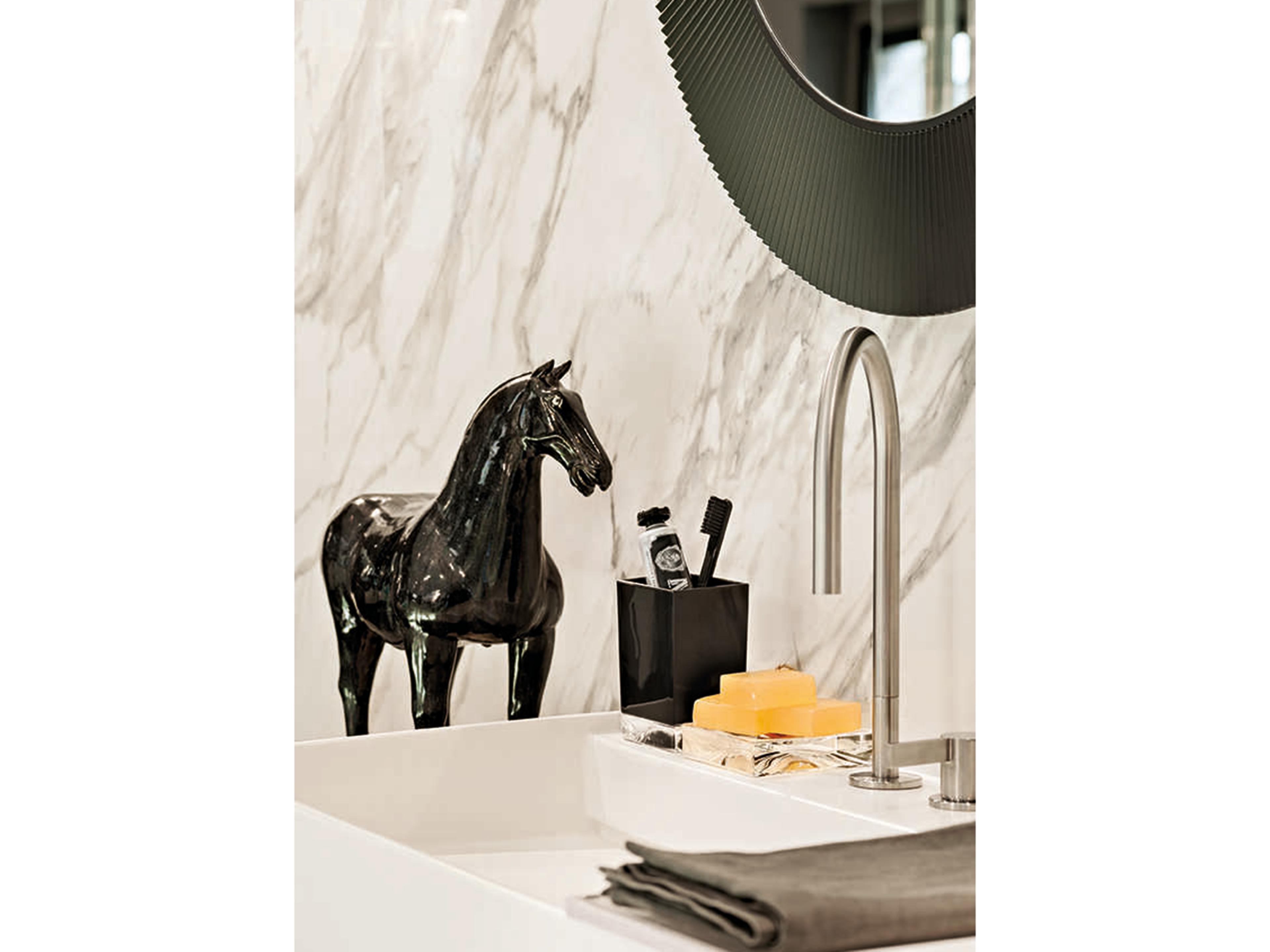 Kartell Boxy Black Toothbrush Holder