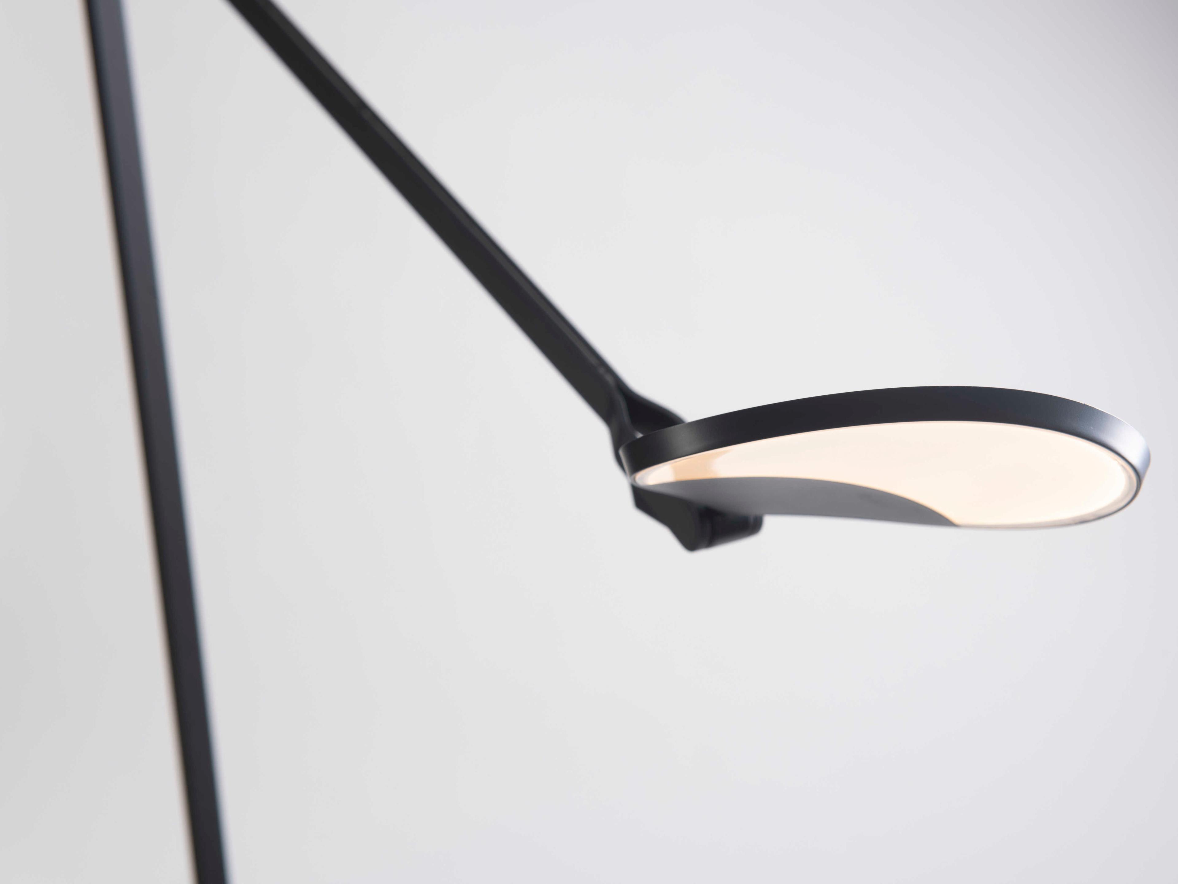 Koncept Splitty LED Matte Black Floor Lamp