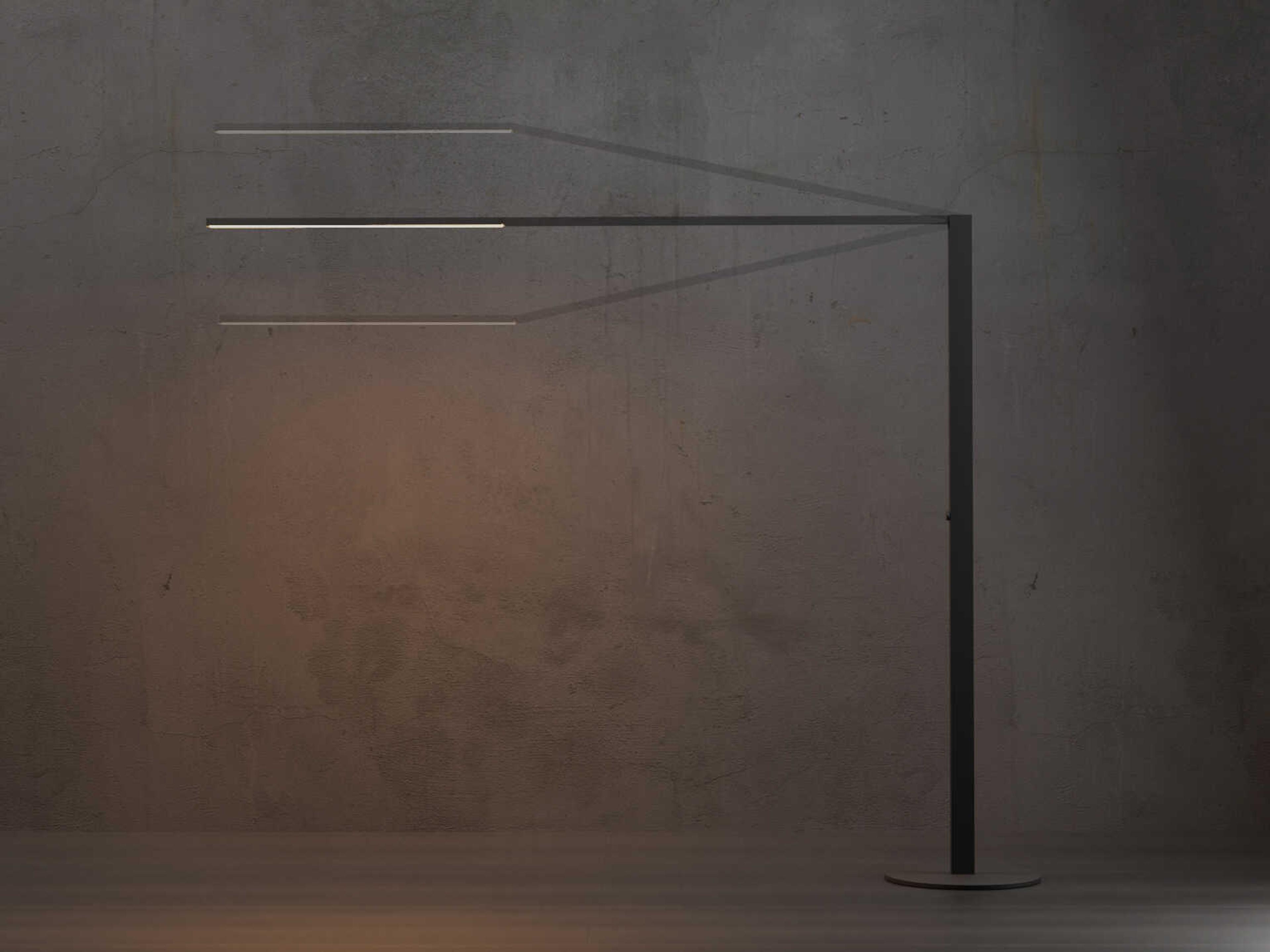 Koncept Z-bar Matte Black Floor Lamp