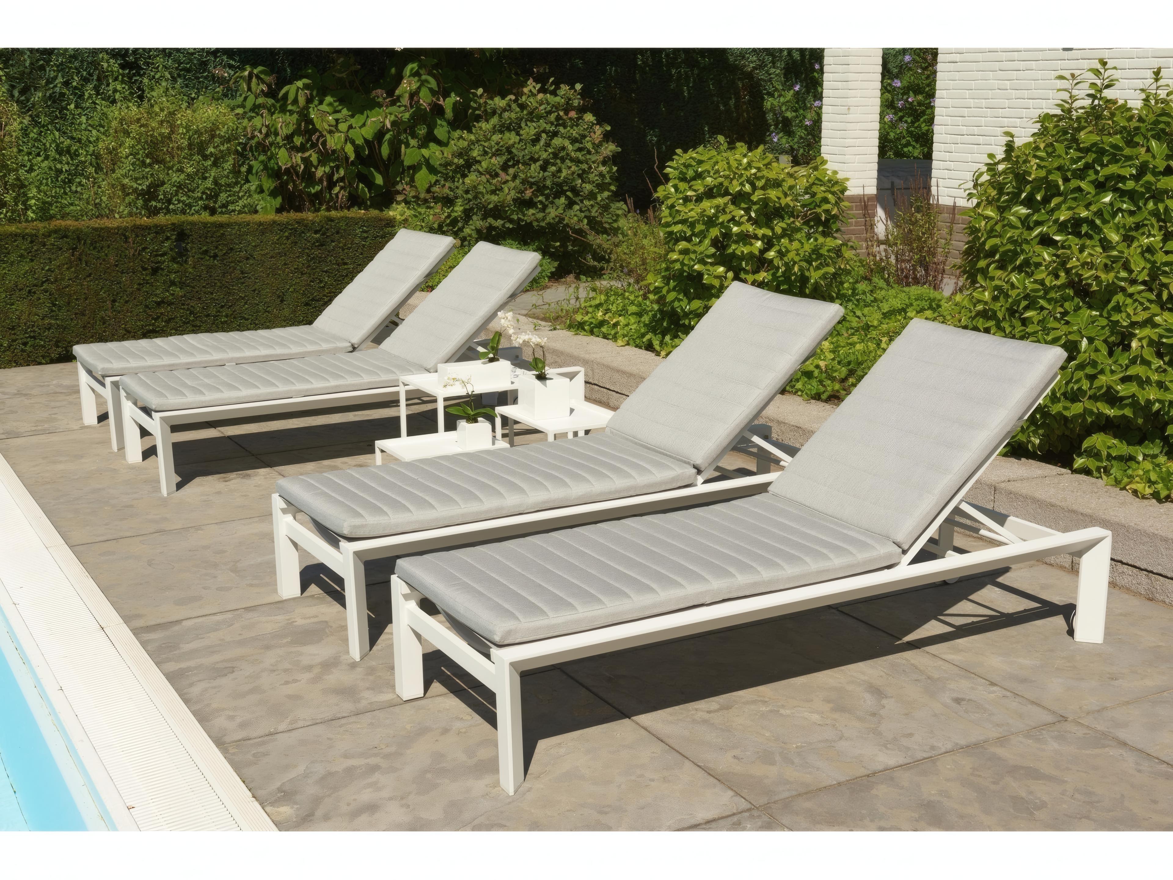 Kettler Delta Aluminum White Multi-Position Outdoor Chaise Lounge in Mouse Grey