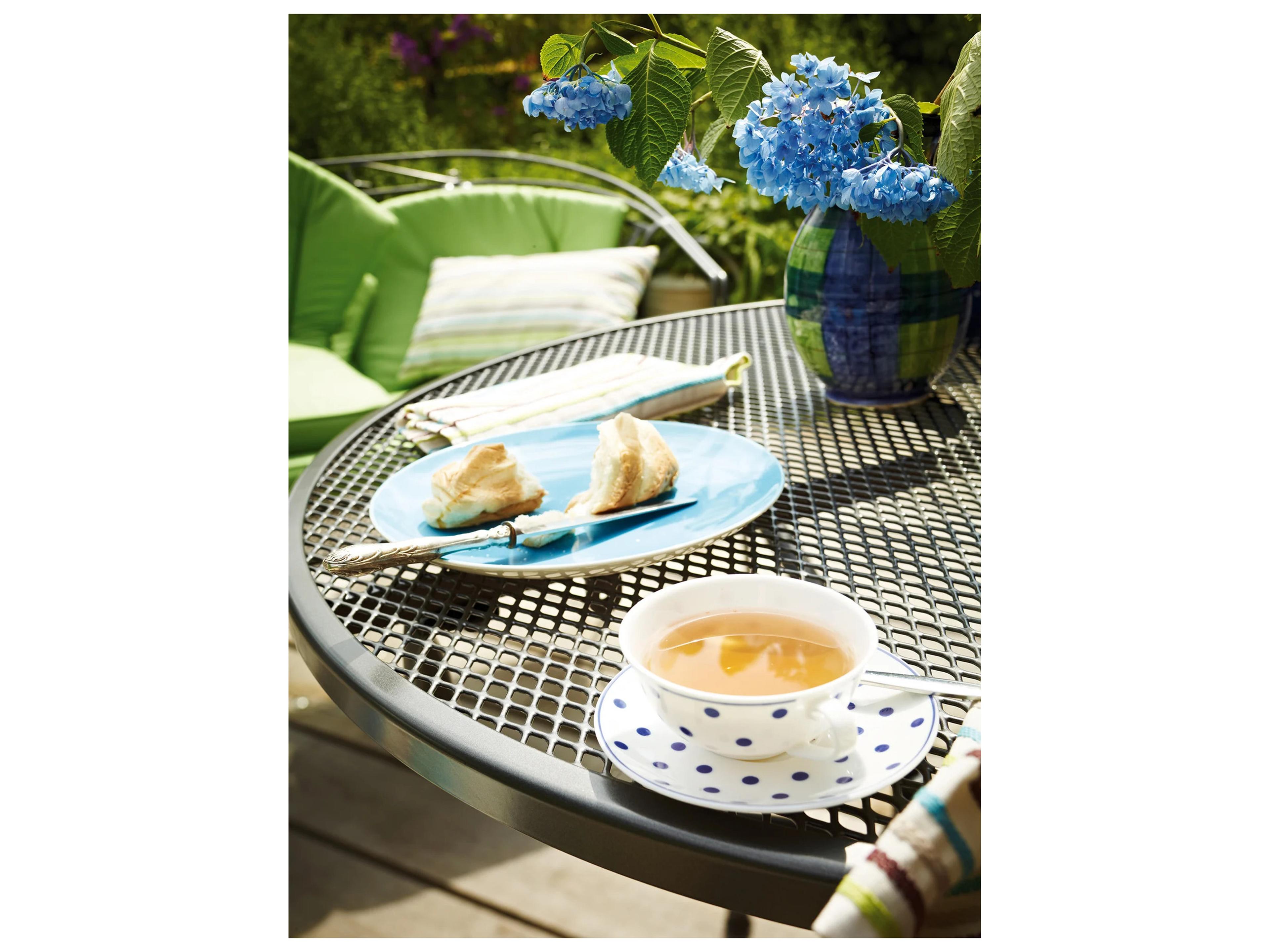 Kettler Mesh Steel Gray Round Outdoor Dining Table with Umbrella Hole
