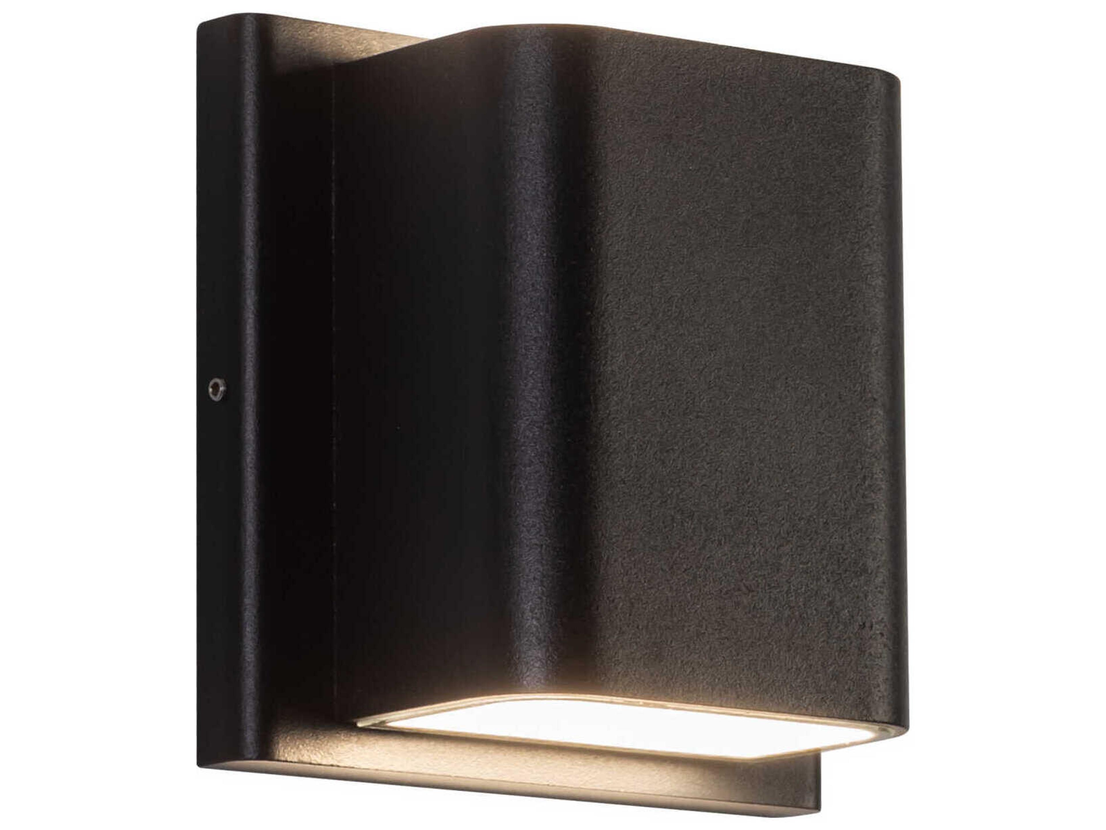 Tolan Outdoor Wall Light