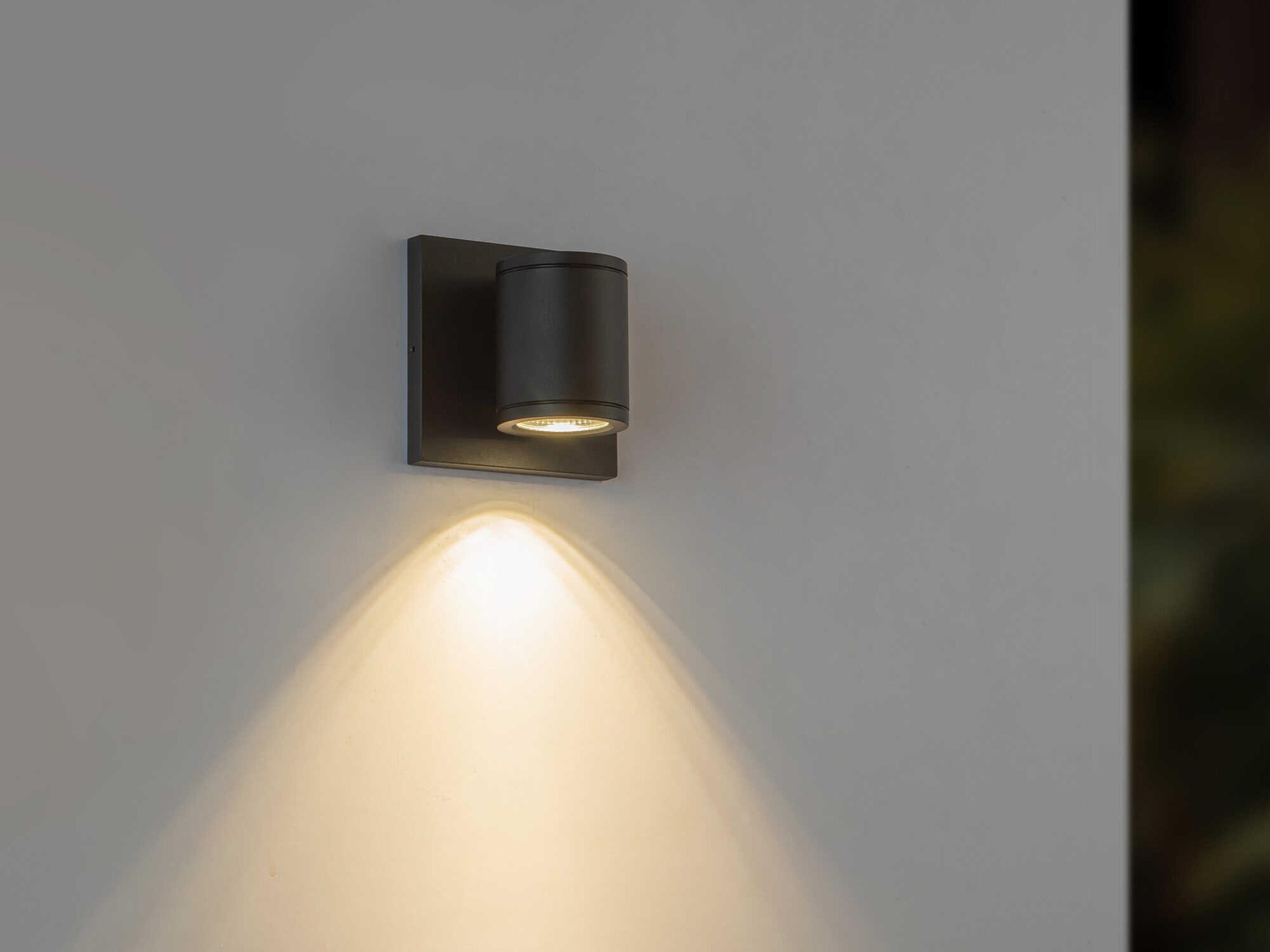 Kuzco Lighting Nordic Outdoor Wall Light