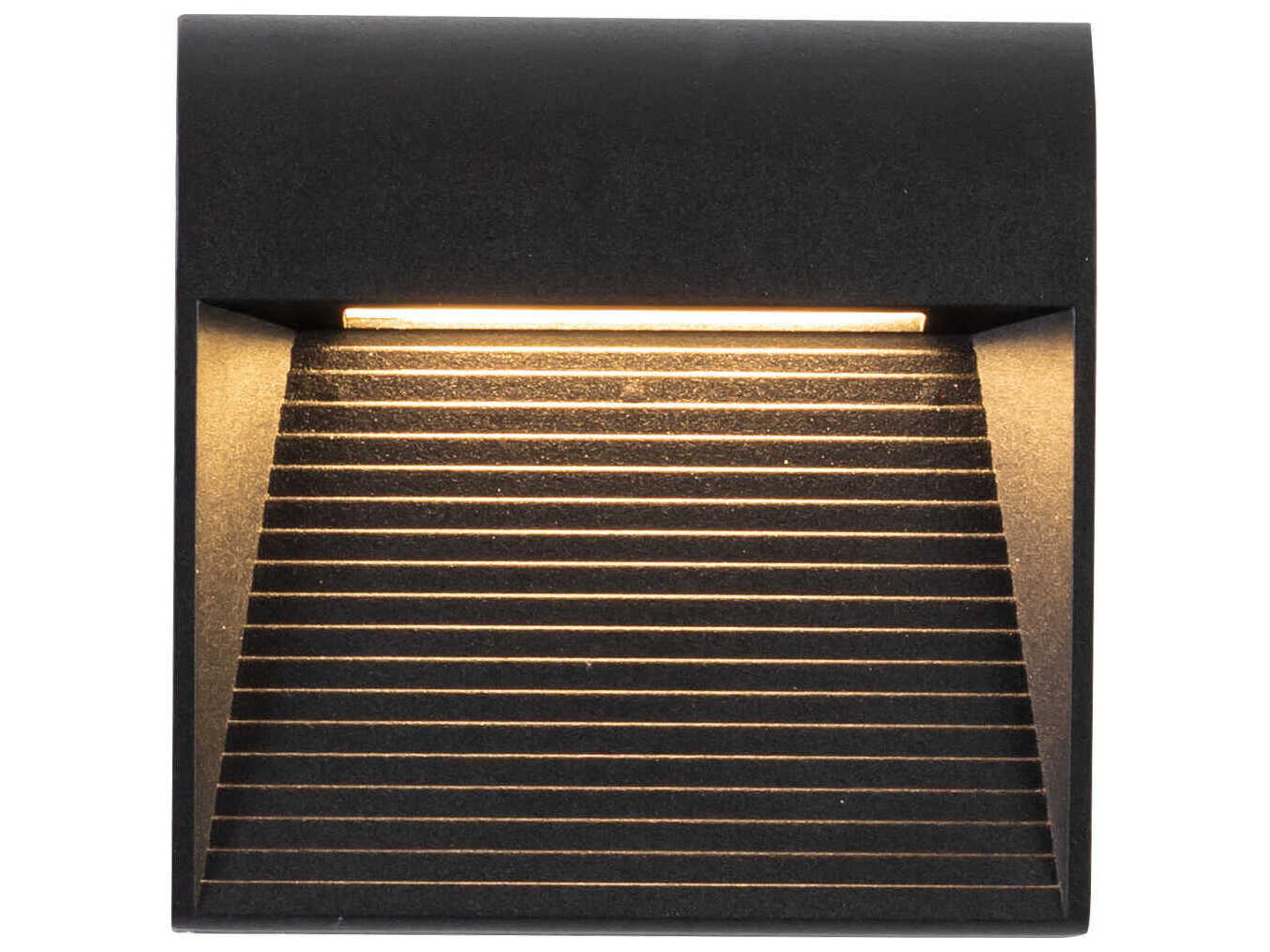 Casa Outdoor Wall Light