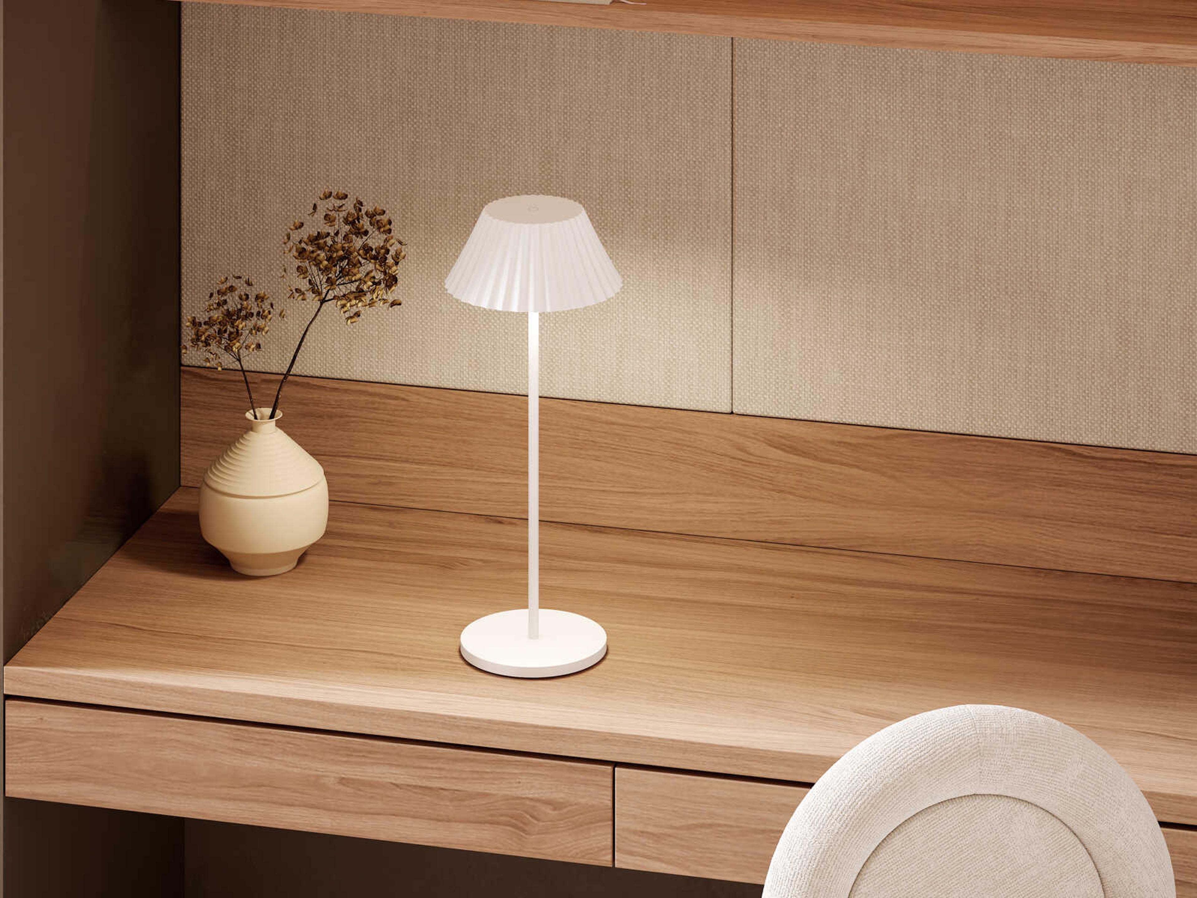 Kuzco Lighting Zola White Table Lamp