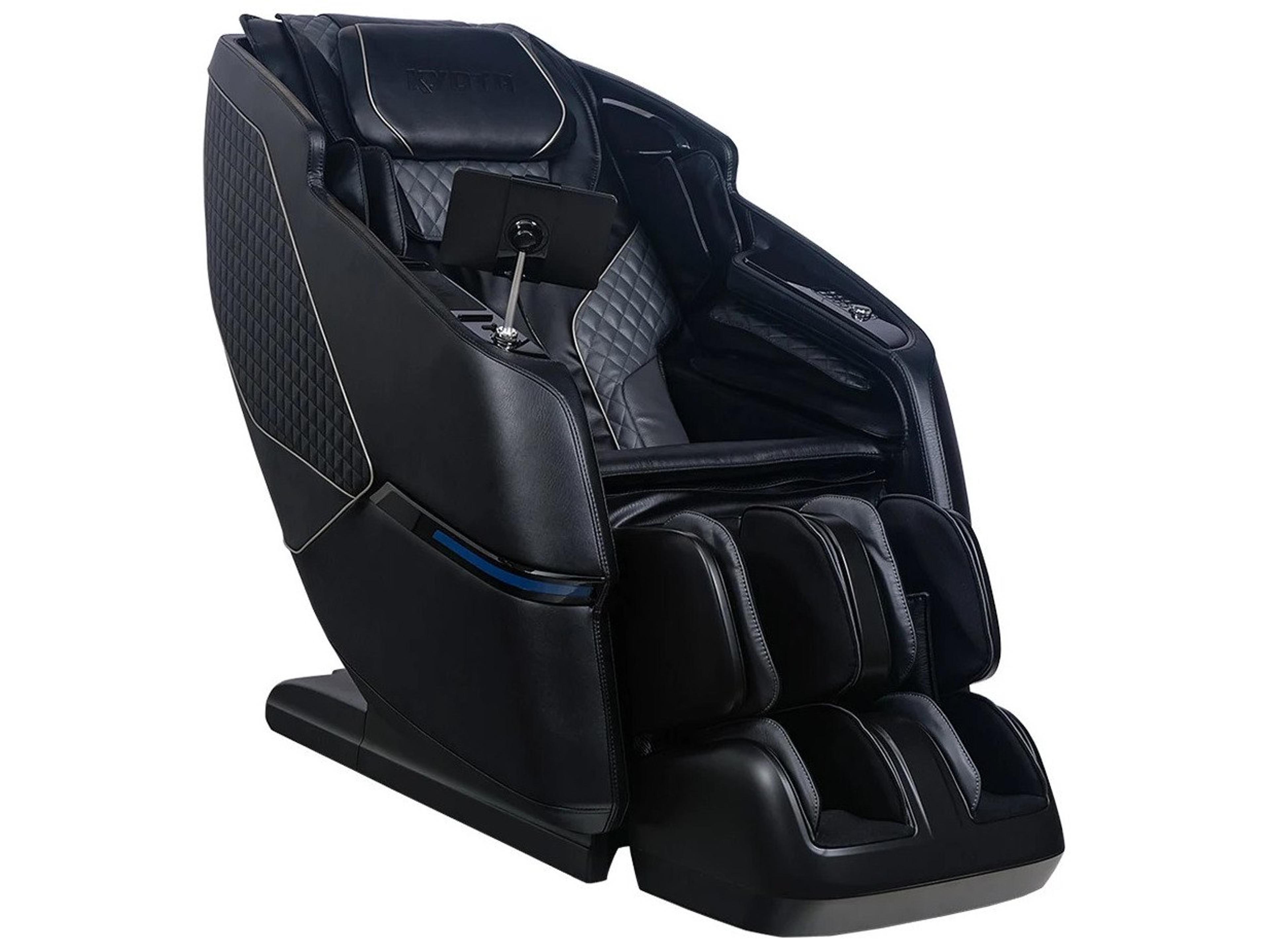 Kyota Kizuna M688 Massage Chair in Black/Gray