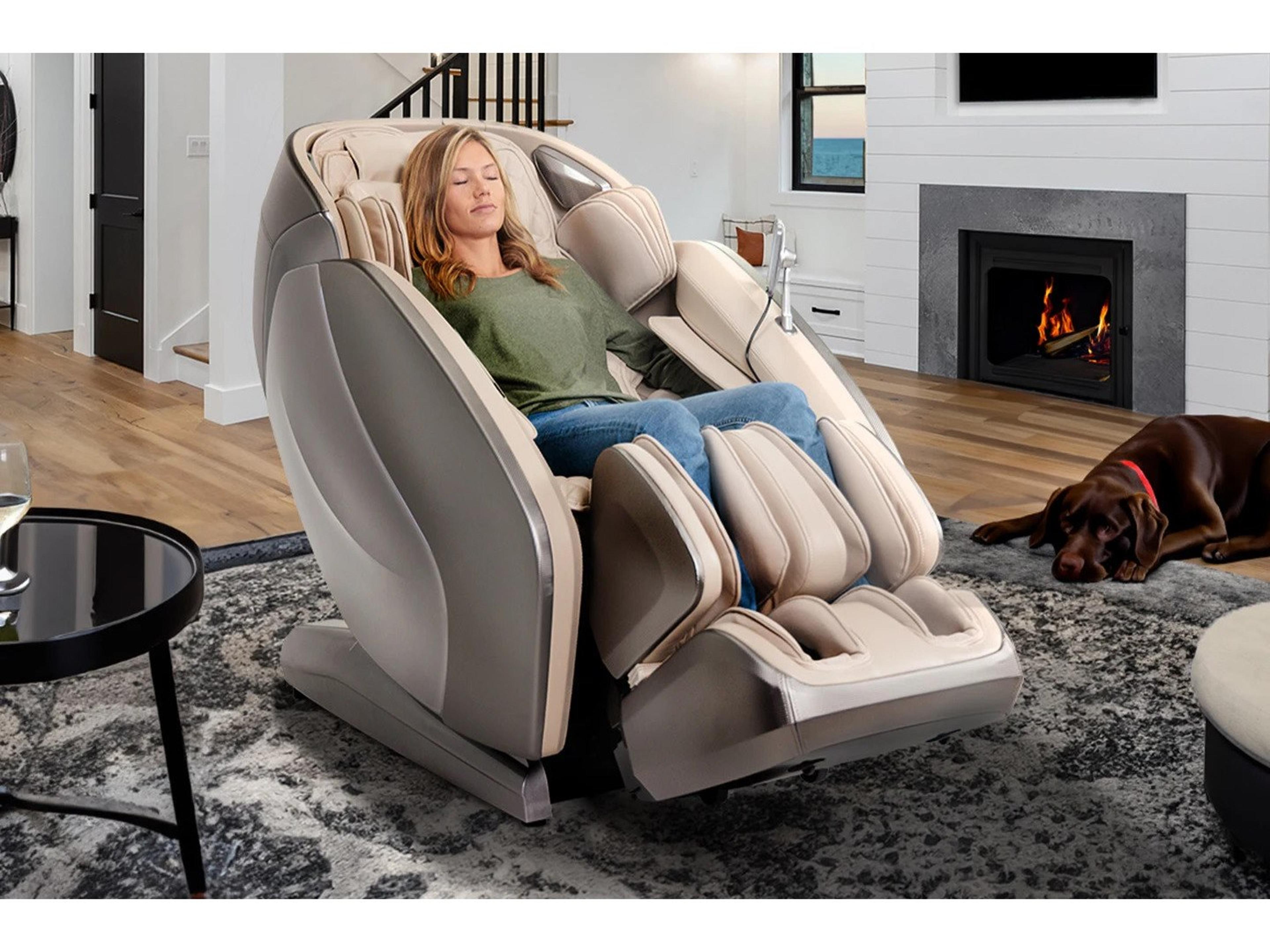 Kyota Hatsumei M900 AI 4D Massage Chair in Gray