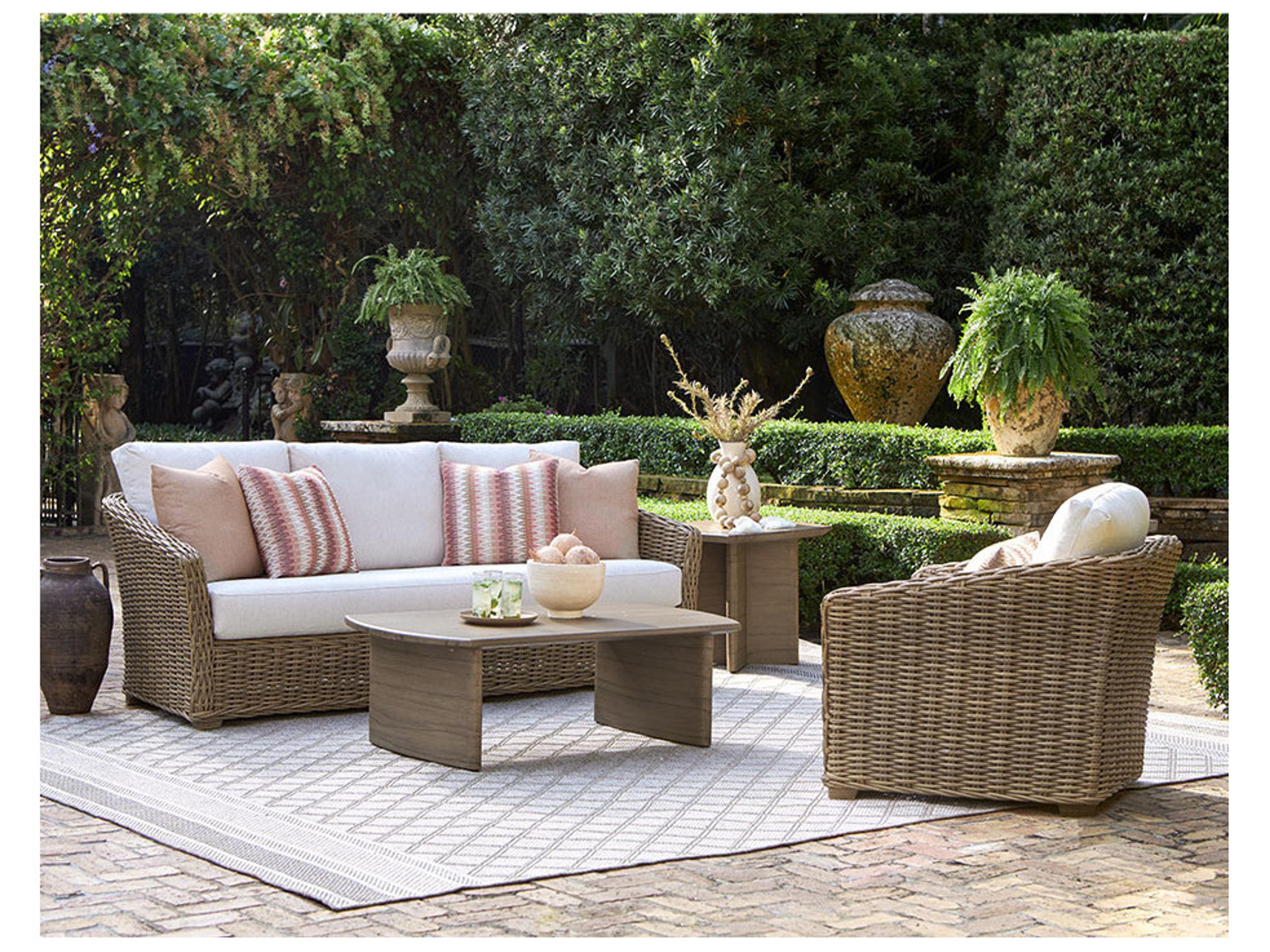 Lane Venture Tamandayu Wicker Sofa