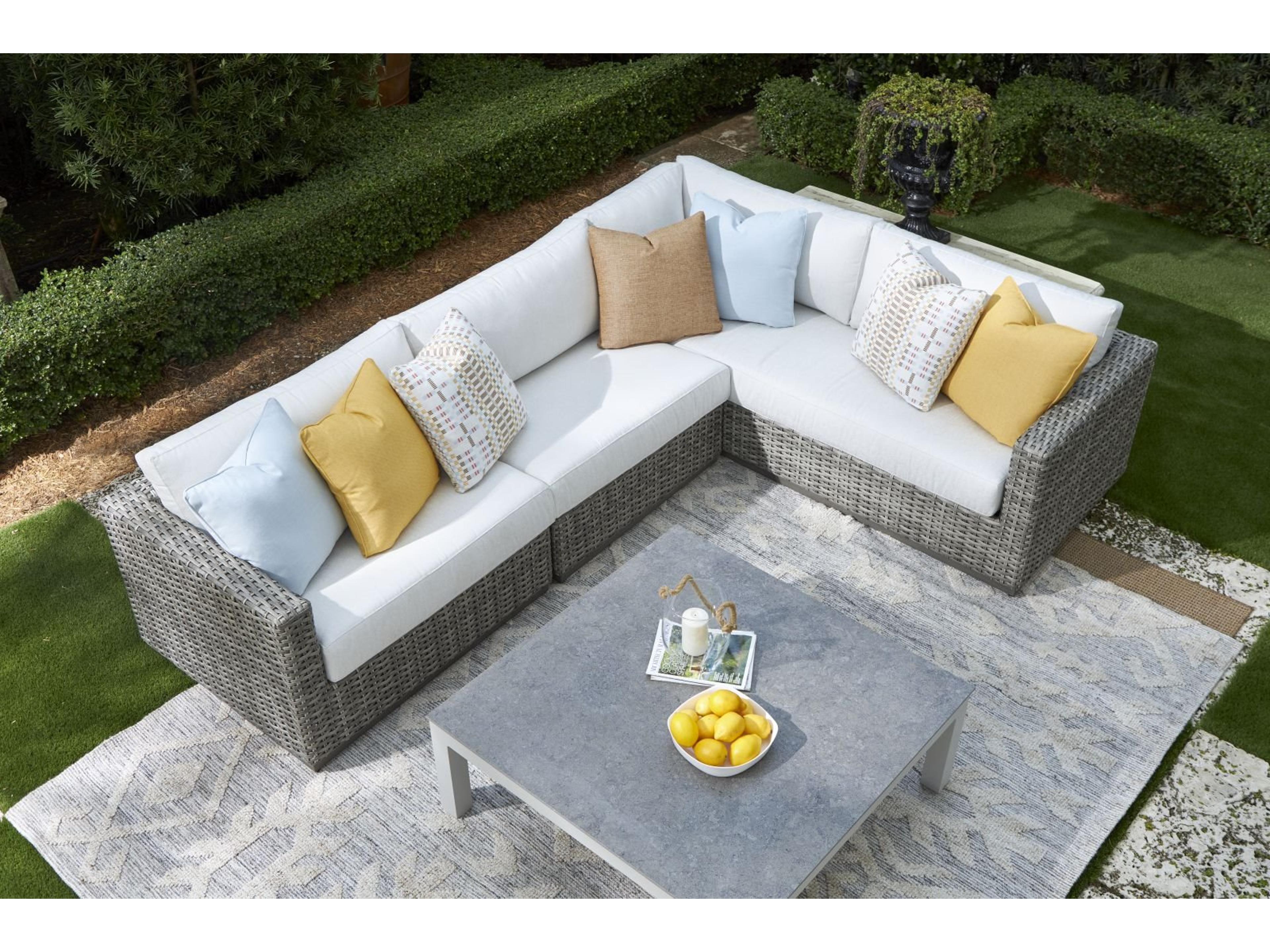 Hyannis Sectional Lounge Set