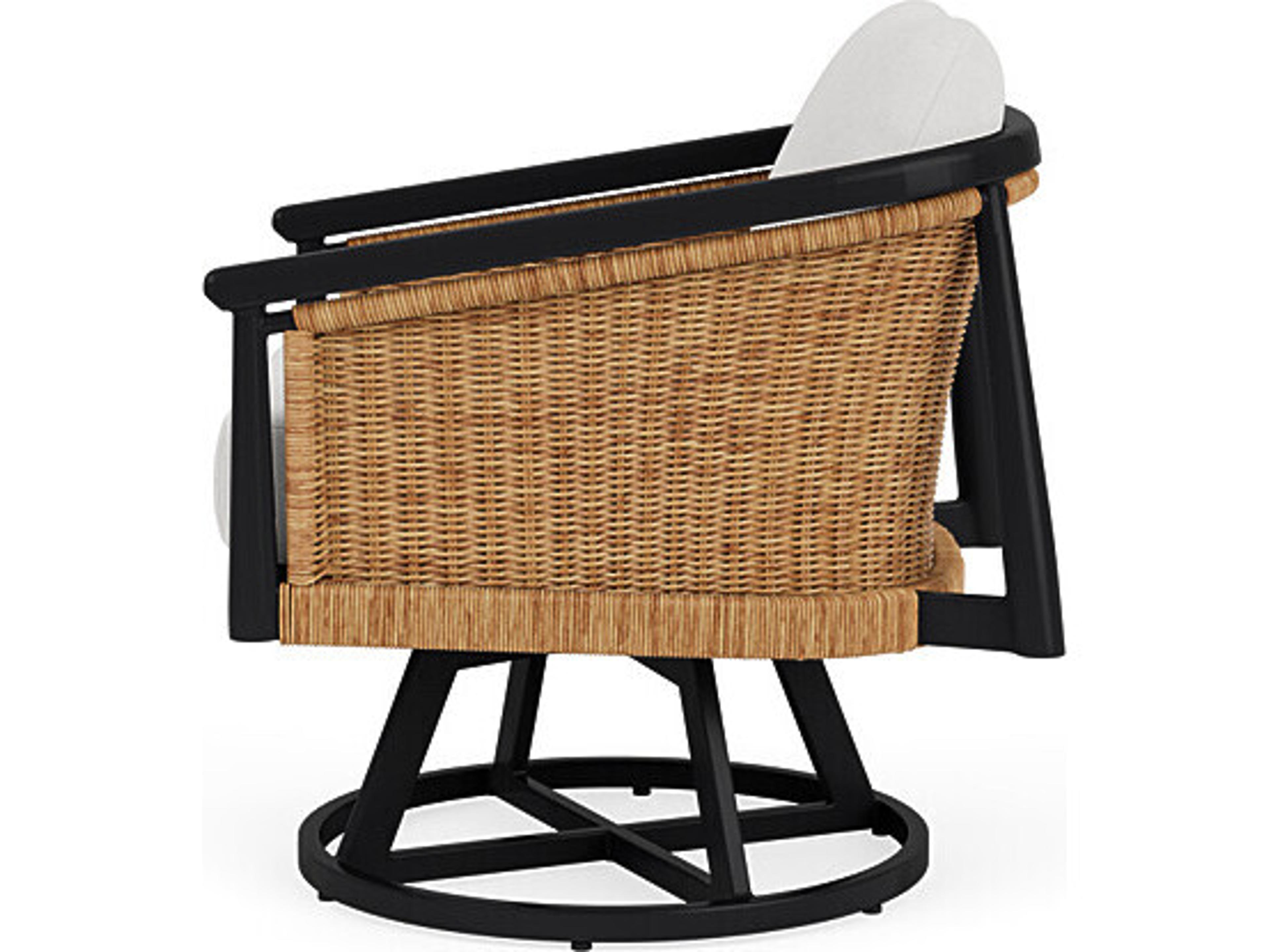 Lloyd Flanders Galloway Swivel Lounge Chair