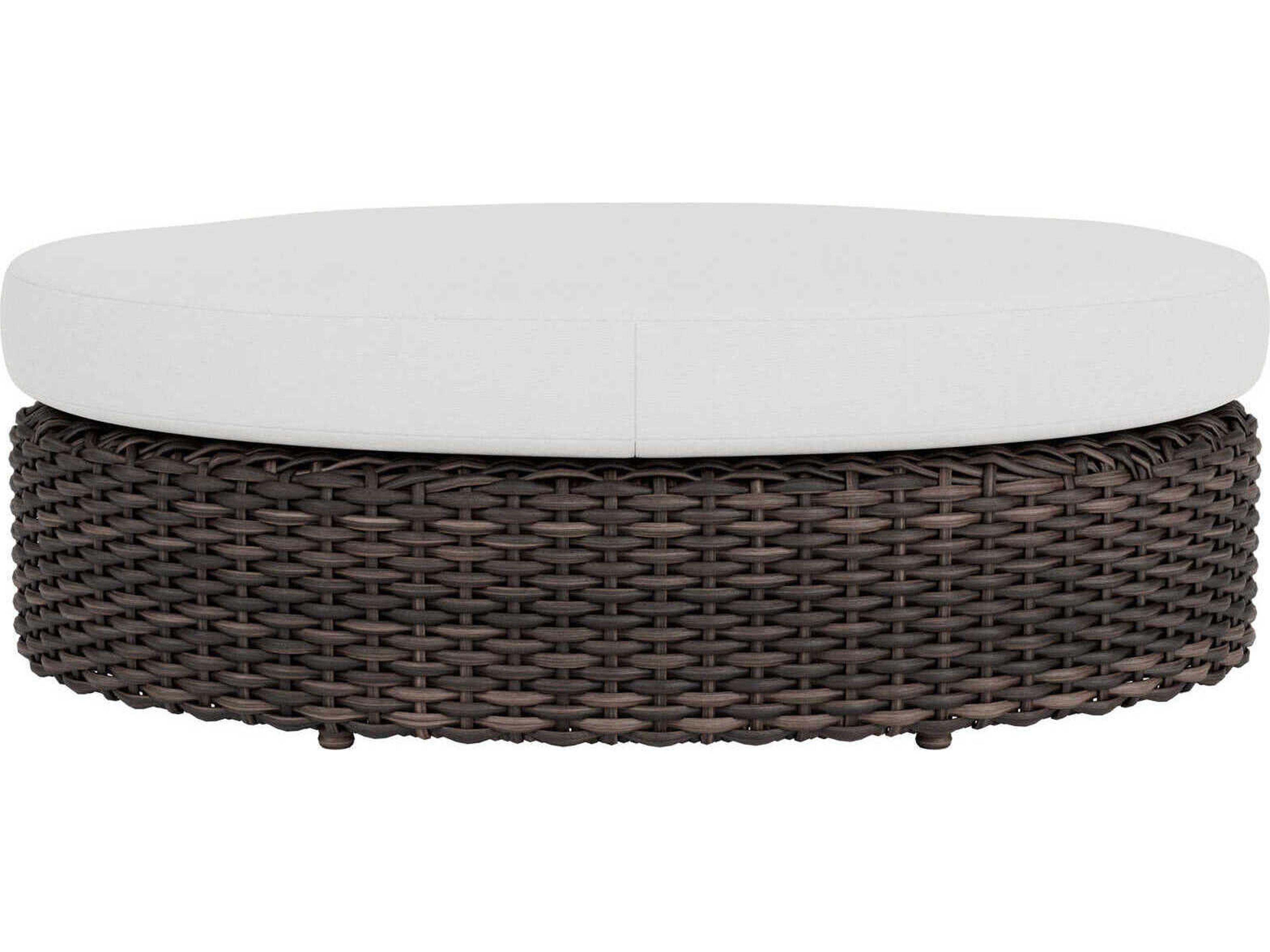 Lloyd Flanders Largo Wicker Oval Patio Ottoman