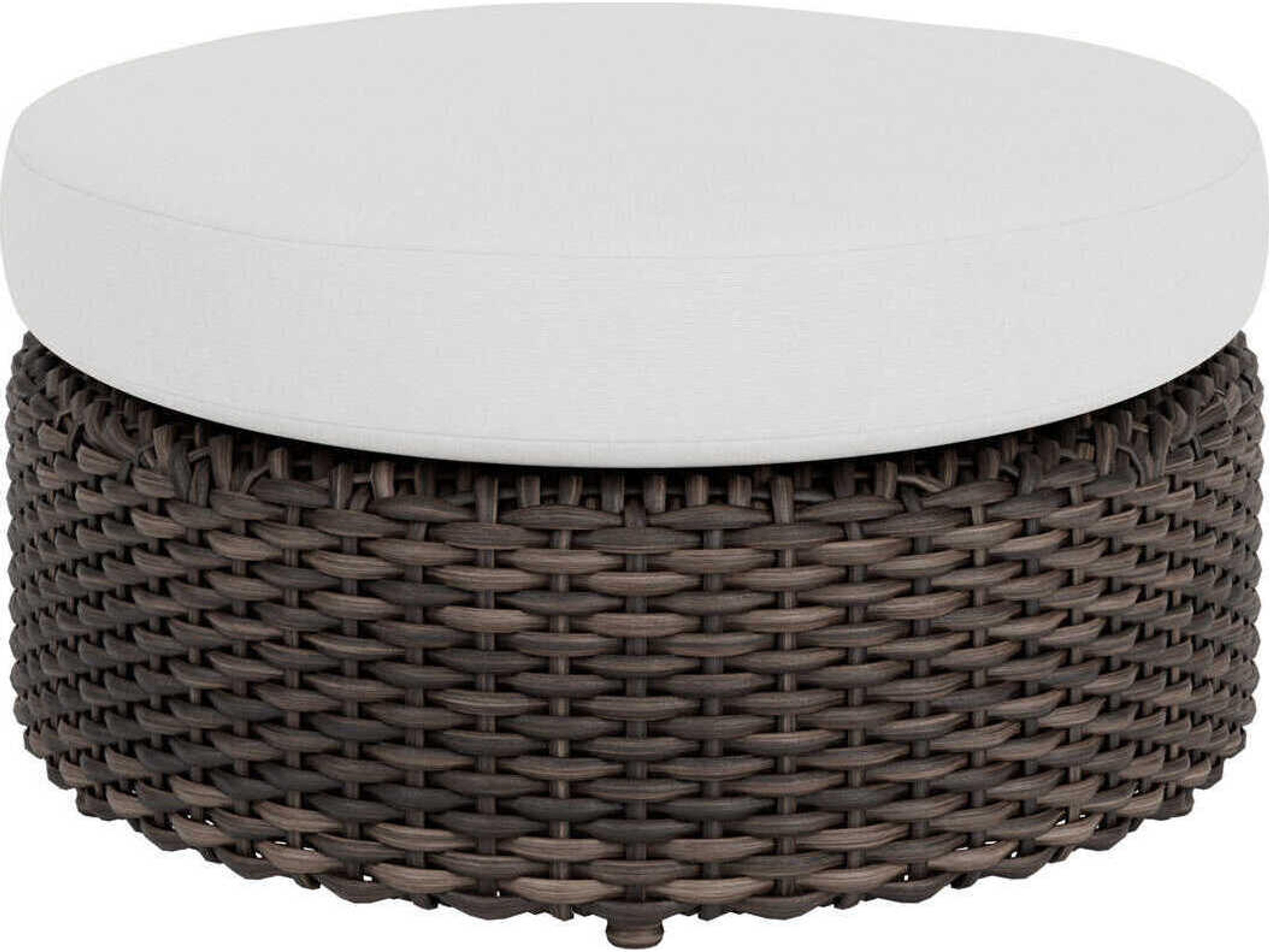 Lloyd Flanders Largo Wicker Oval Patio Ottoman