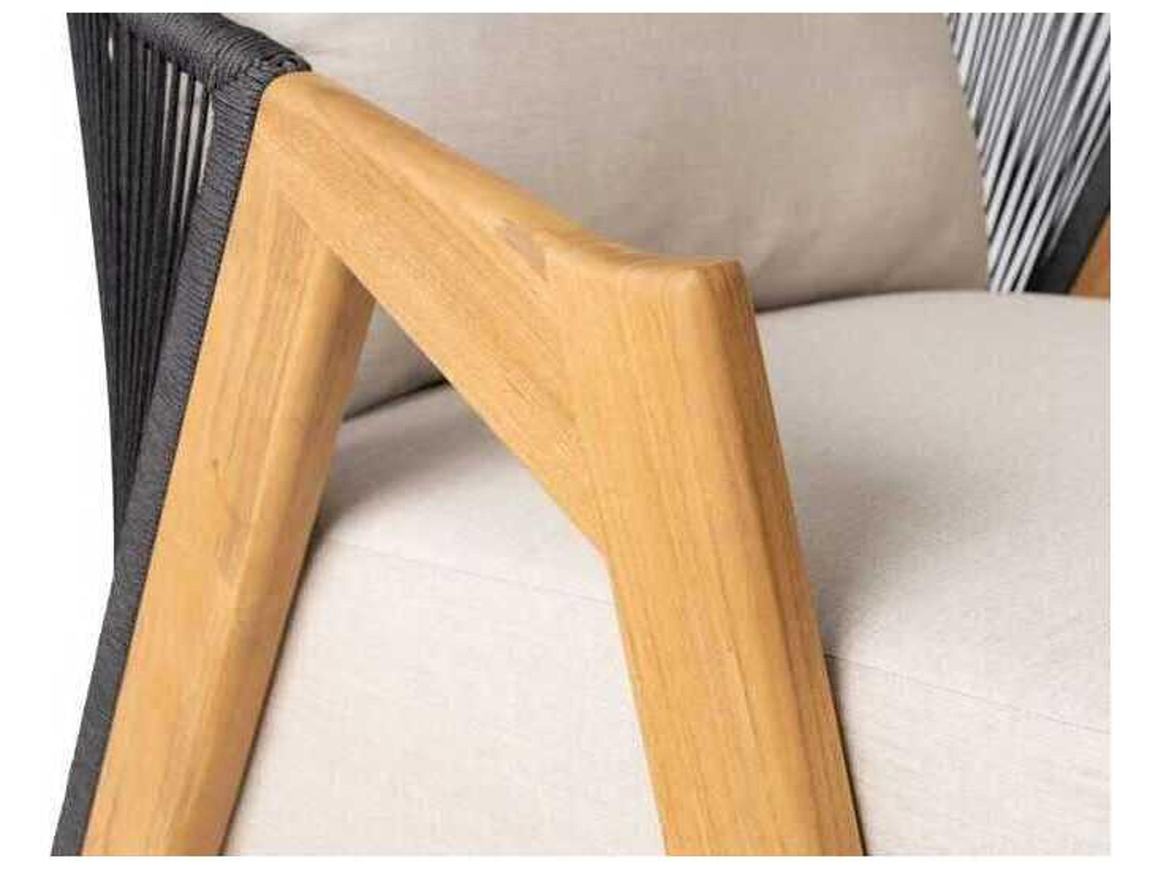 Lloyd Flanders Alpine Teak Lounge Chair