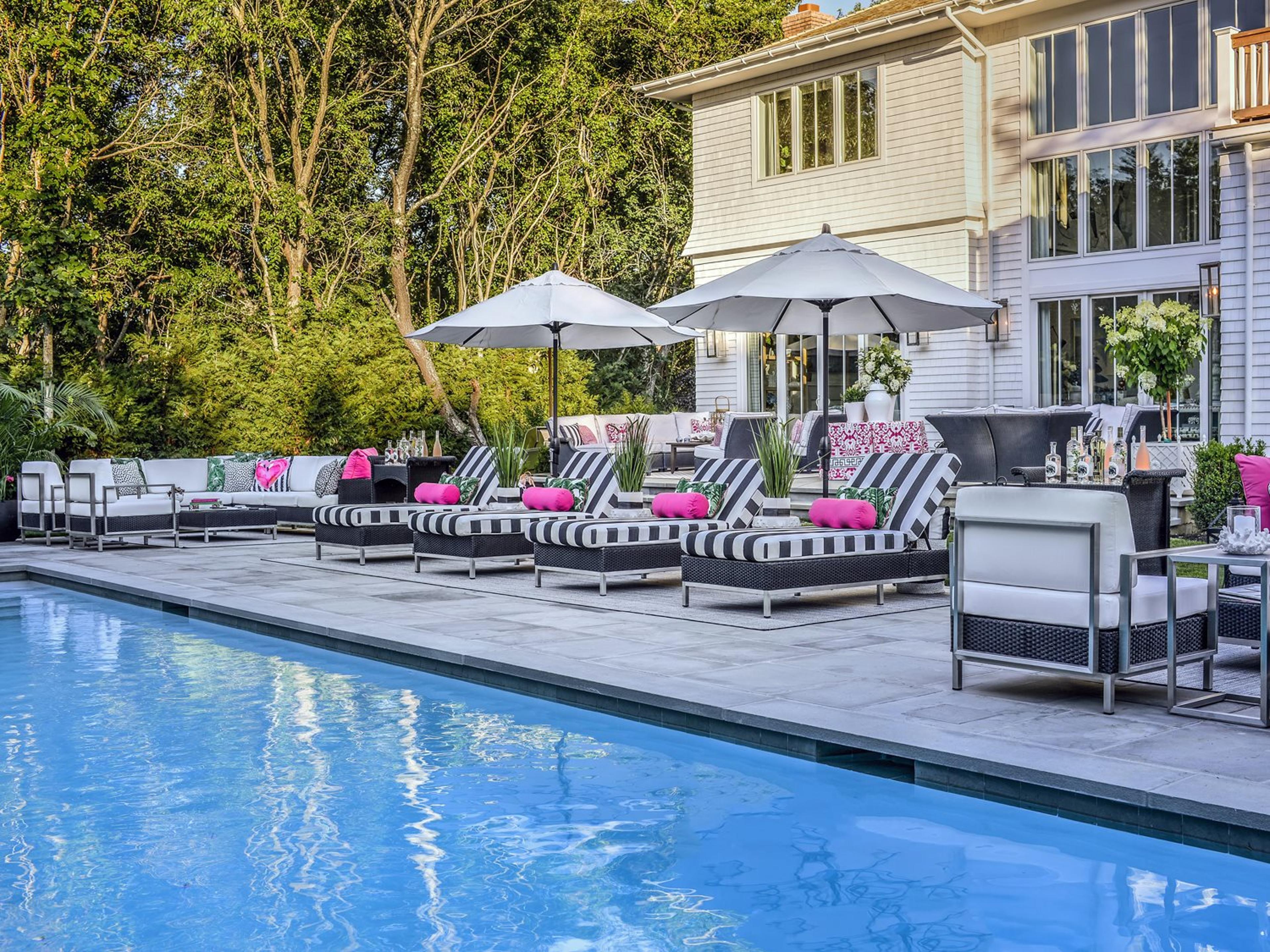 Elements Wicker Outdoor Patio Lounge Set