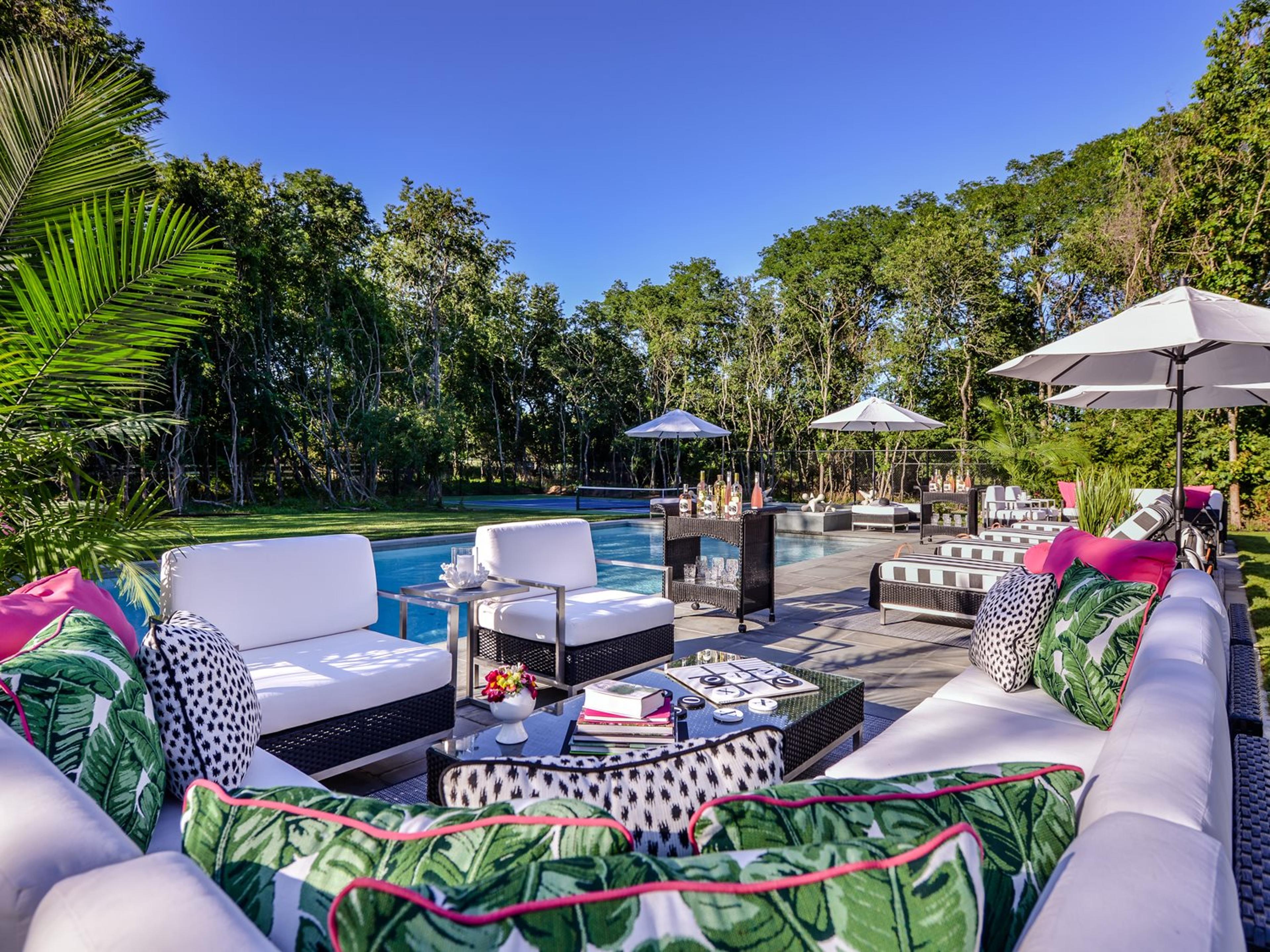 Lloyd Flanders Elements Wicker Sectional Patio Lounge Set