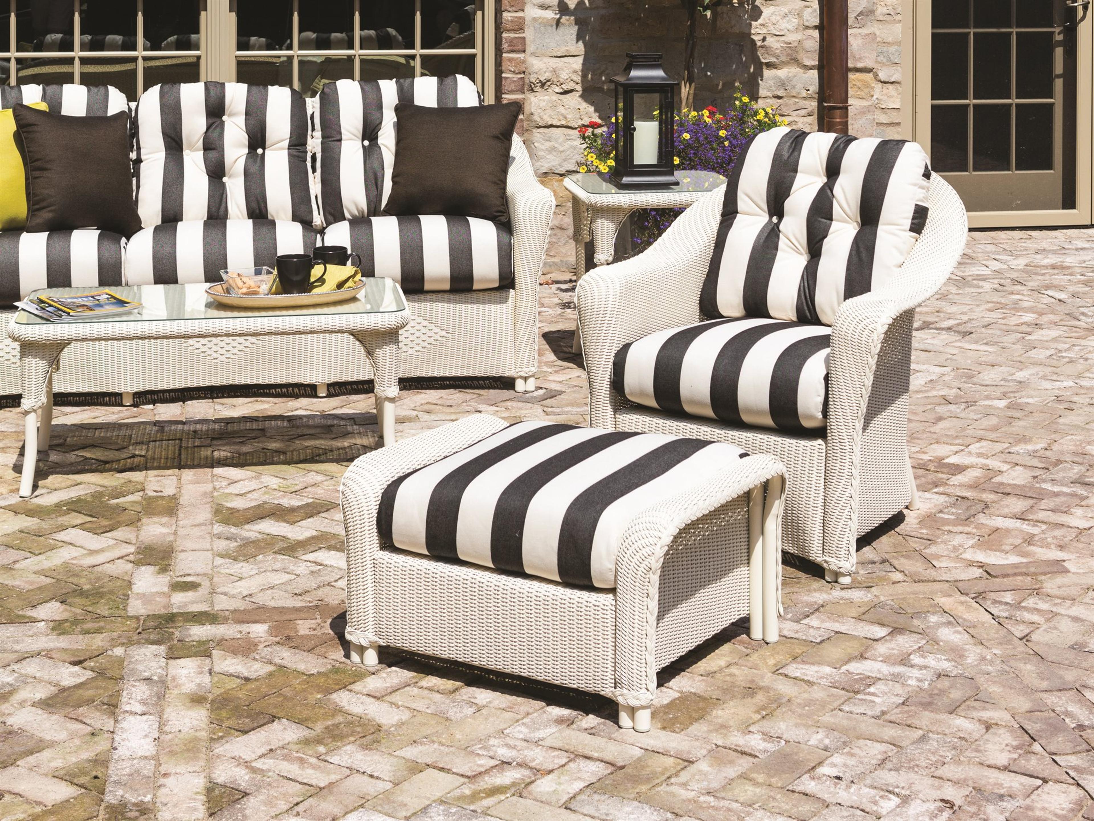 Reflections Wicker Outdoor Patio Lounge Set