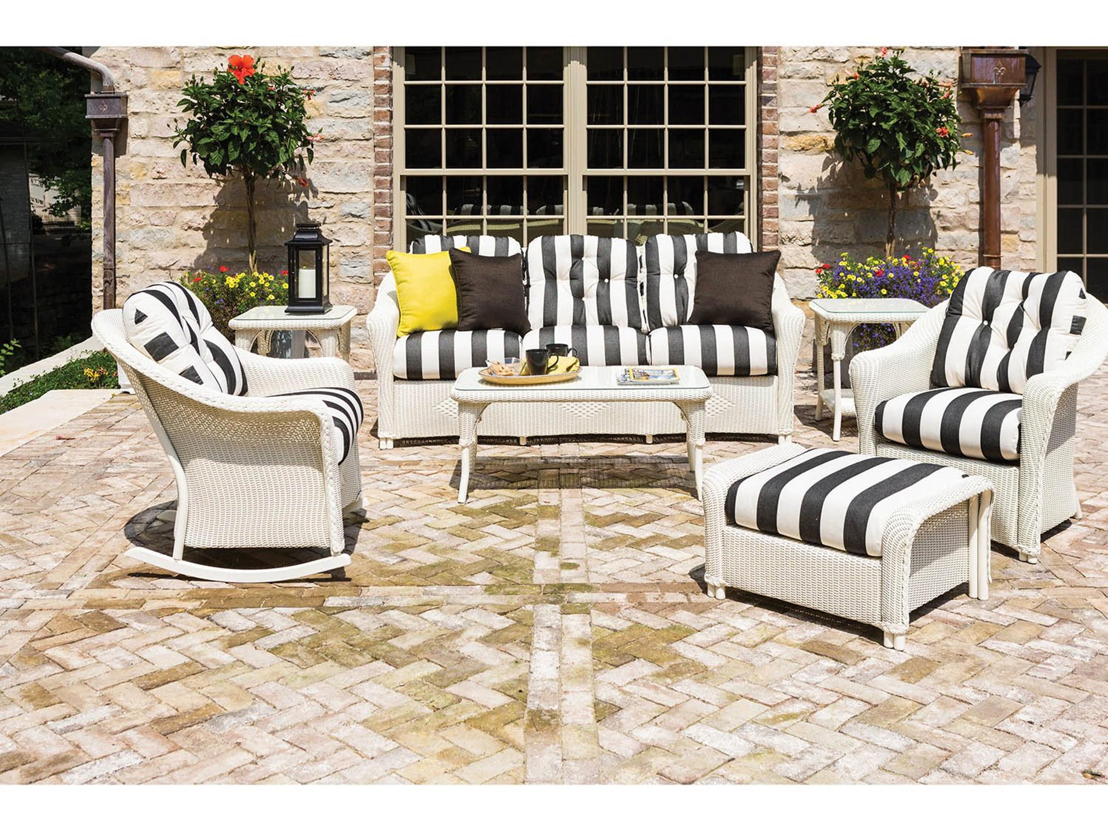 Reflections Wicker Outdoor Patio Lounge Set