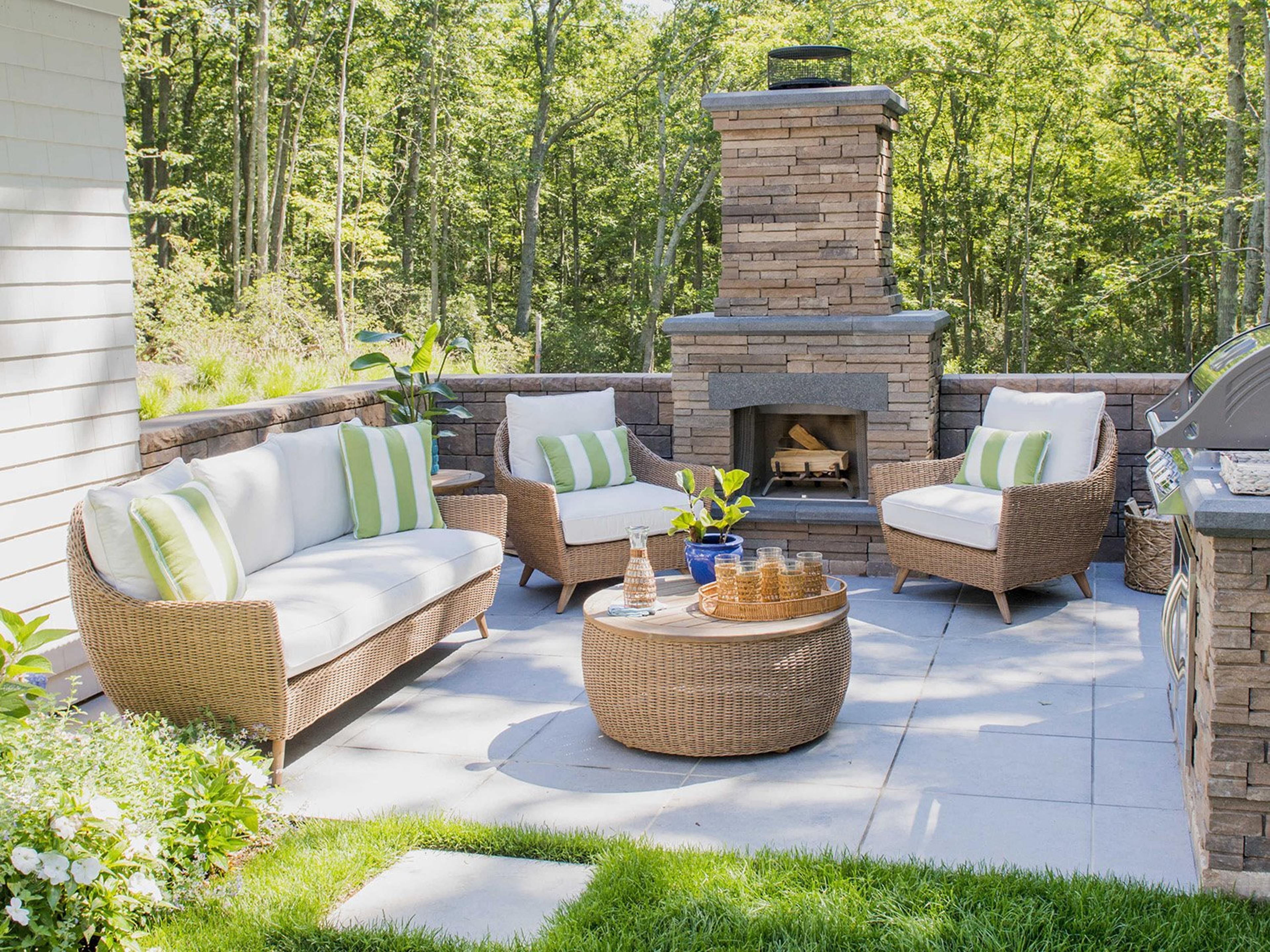 Tobago Wicker Outdoor Lounge Set