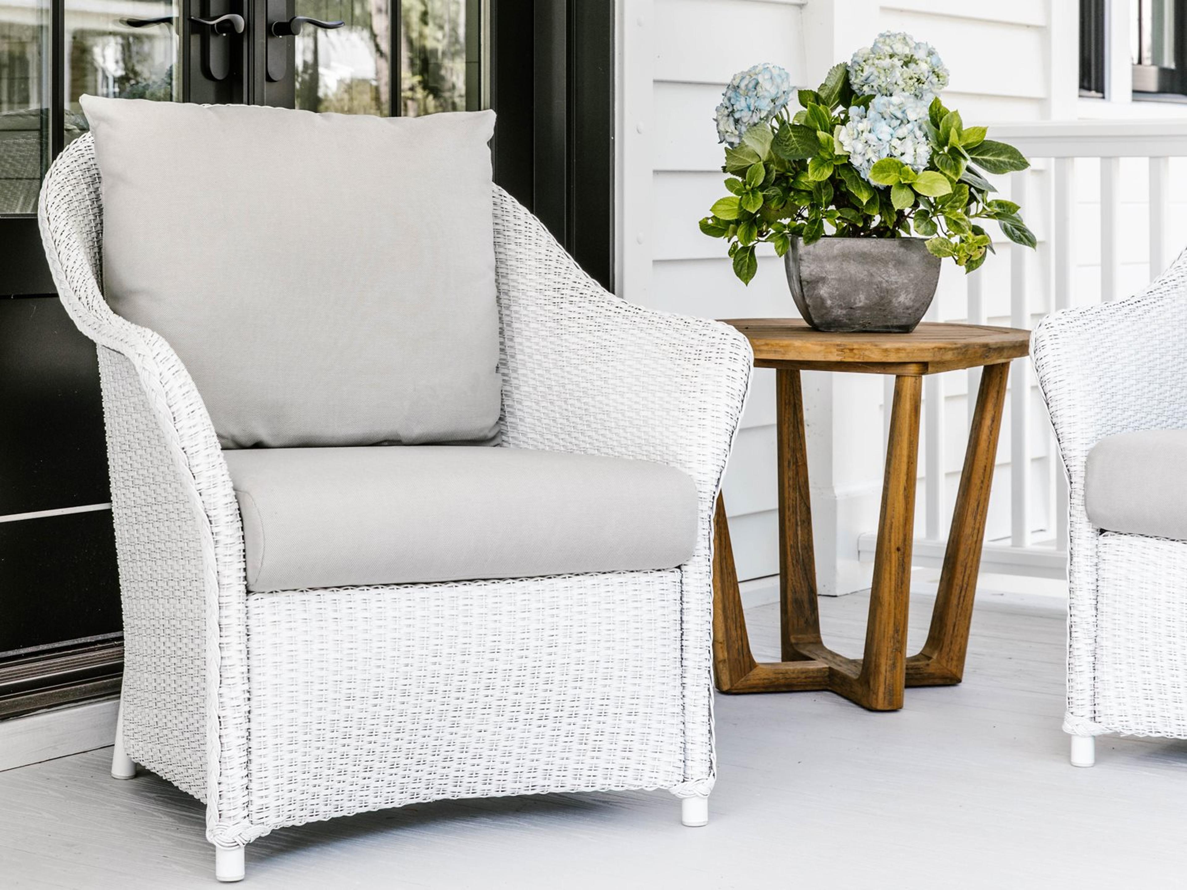 Weekend Retreat Wicker Patio Lounge Set