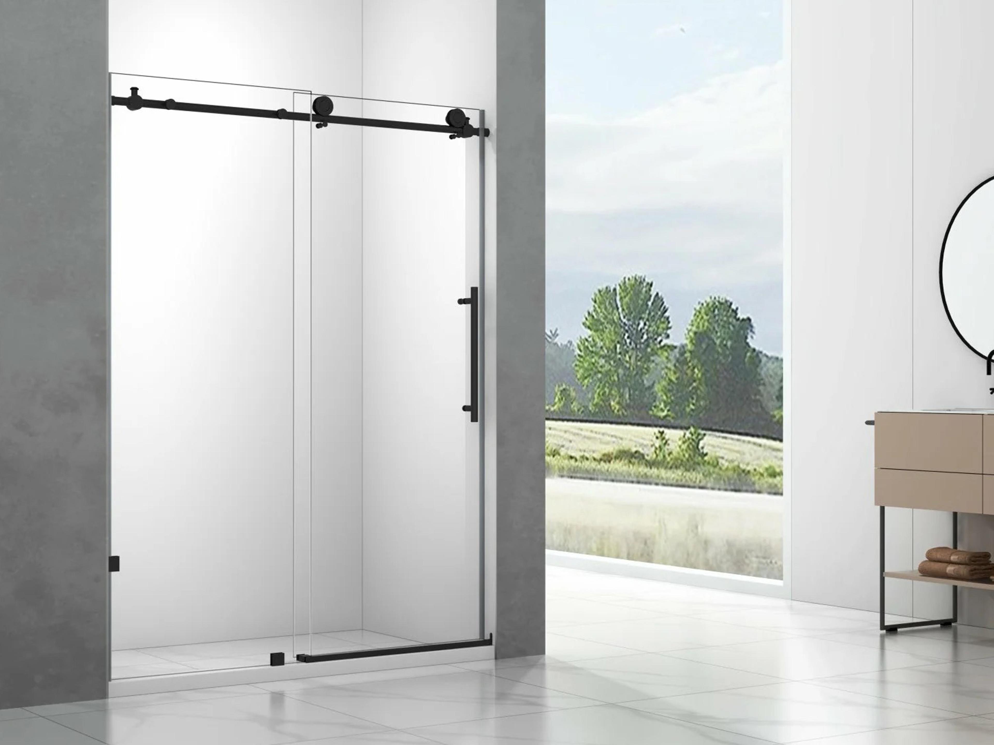 Gd Shower Door With Black Hardware