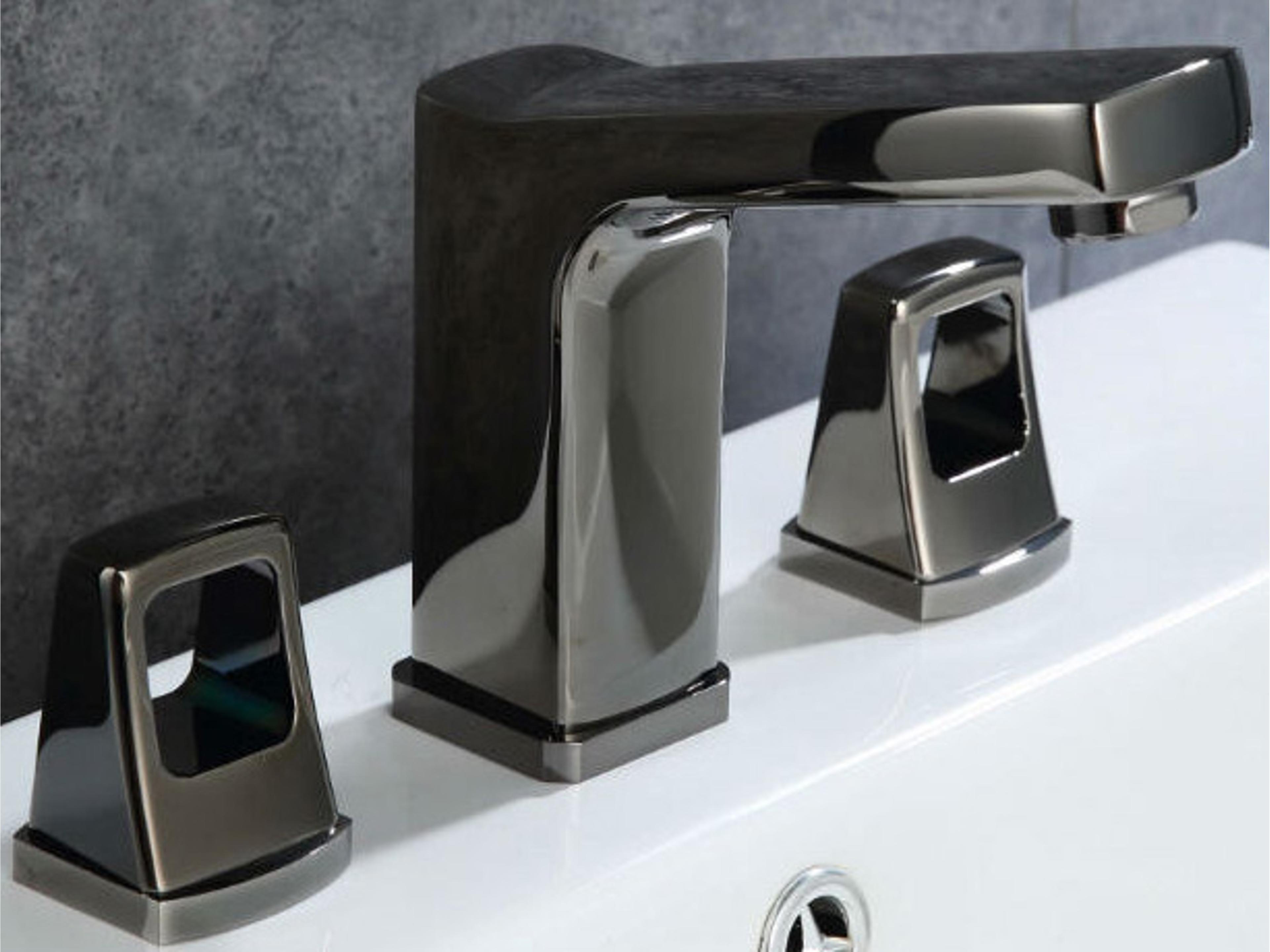 Zy Faucet In Glossy Black