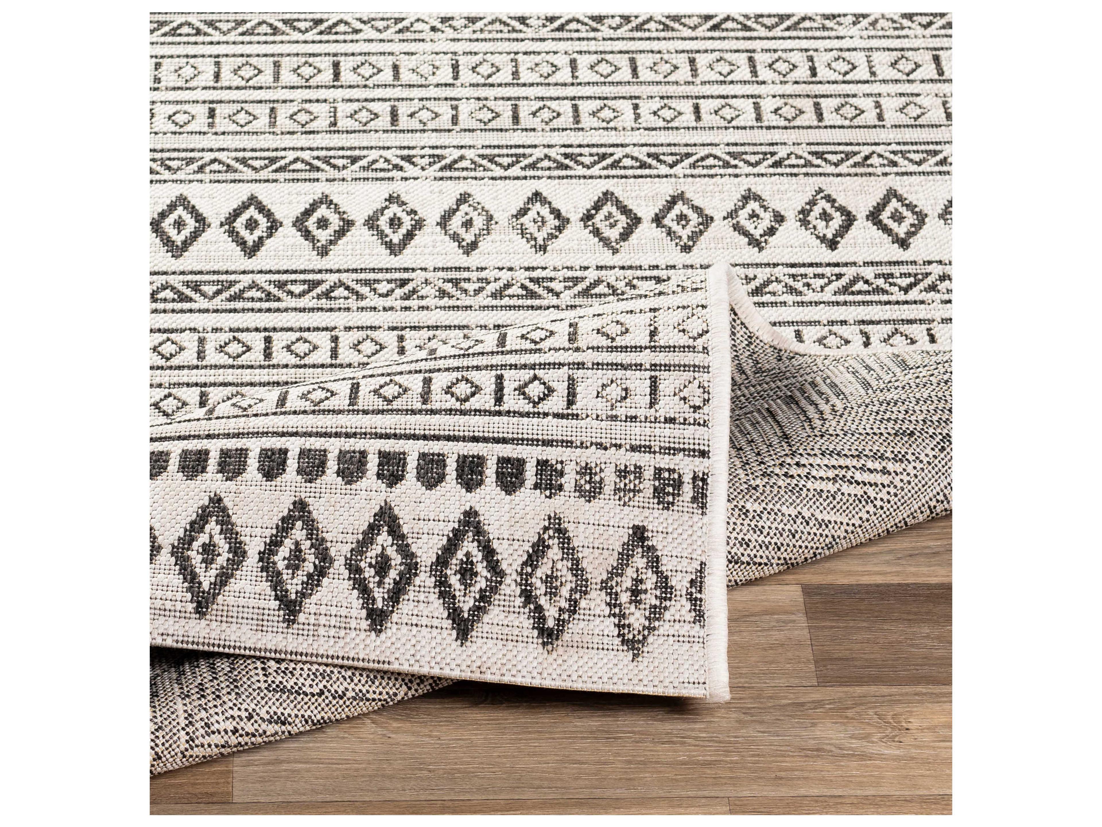 Livabliss by Surya Eagean Geometric Area Rug