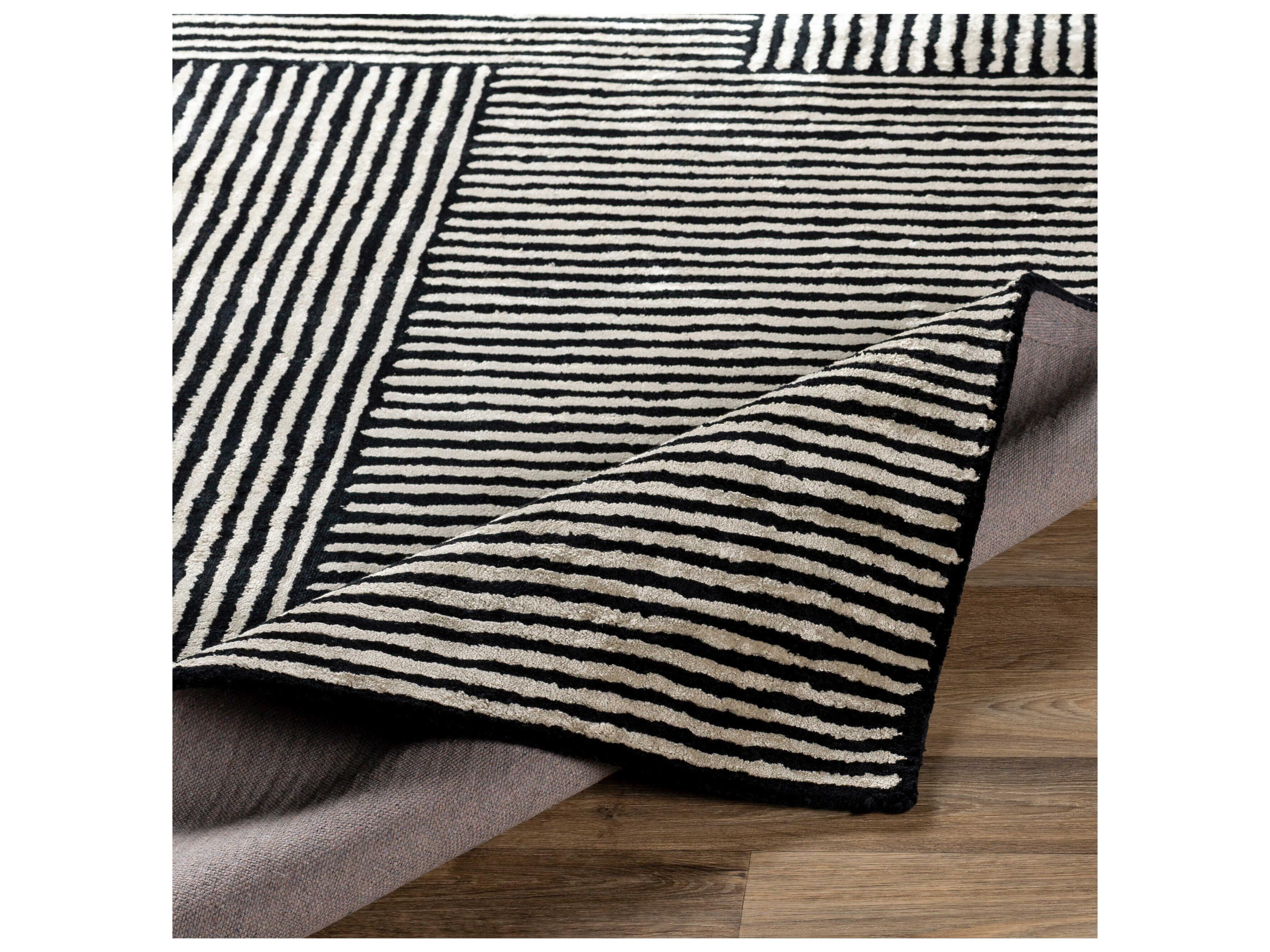 Livabliss by Surya Quartz Geometric Area Rug