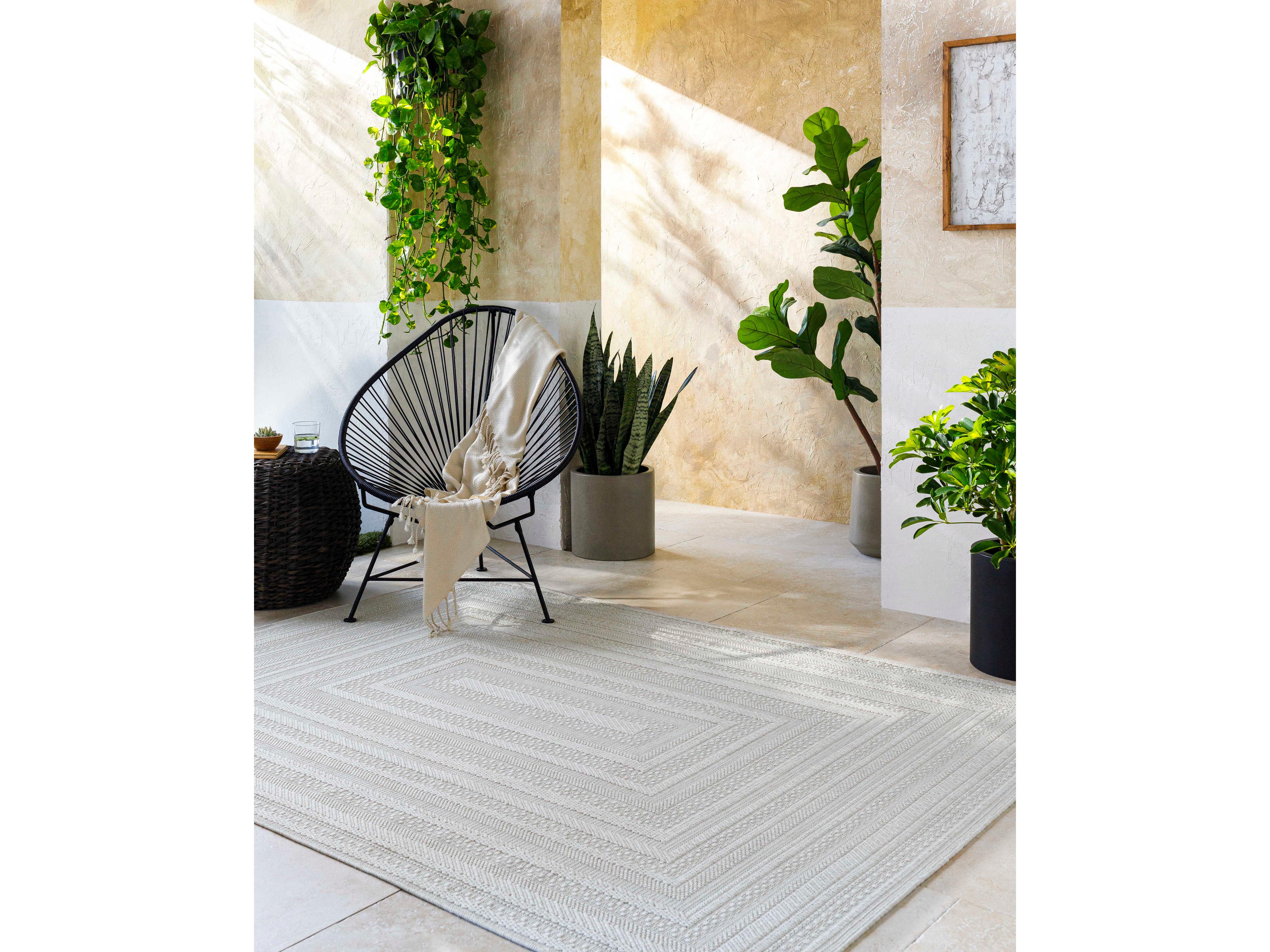 Livabliss by Surya Sandra Geometric Area Rug