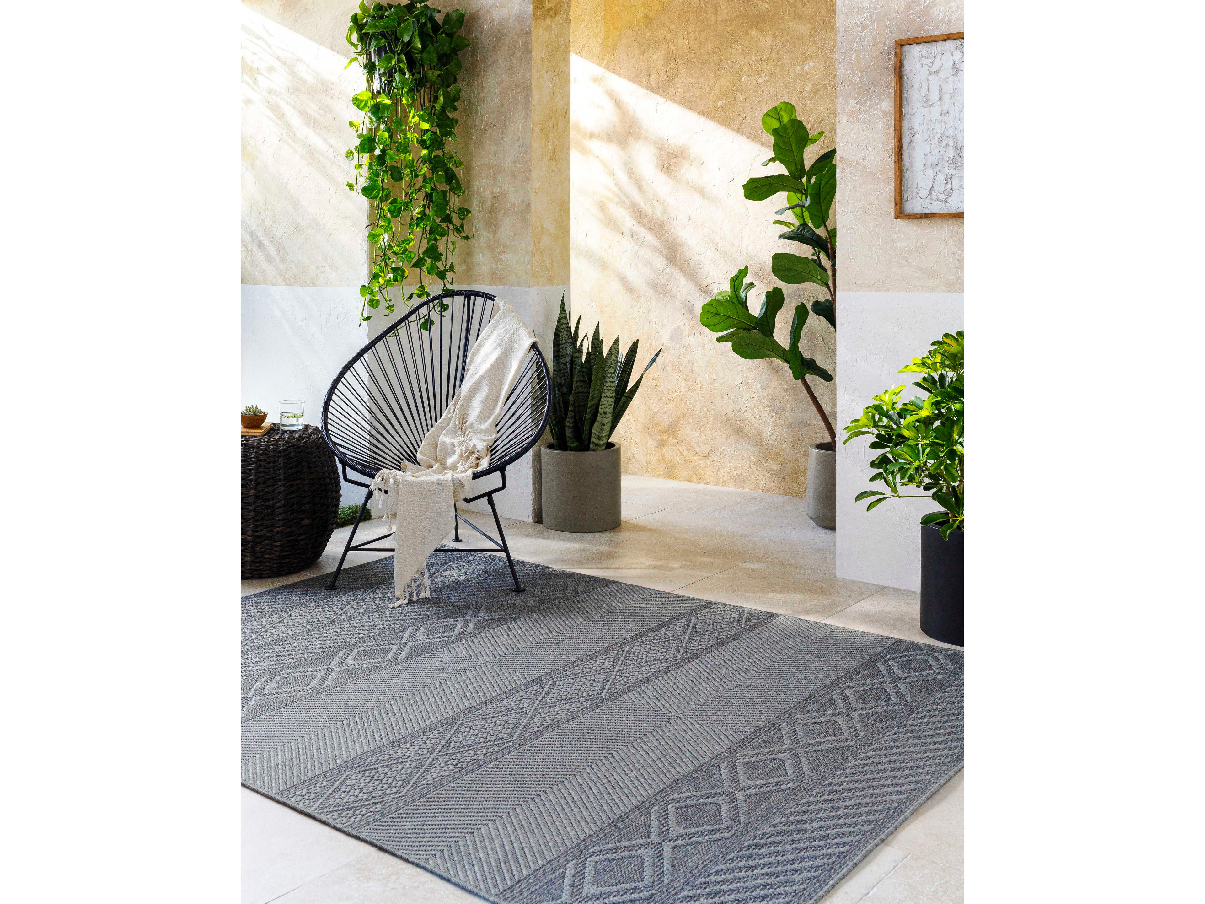 Livabliss by Surya Sandra Geometric Area Rug