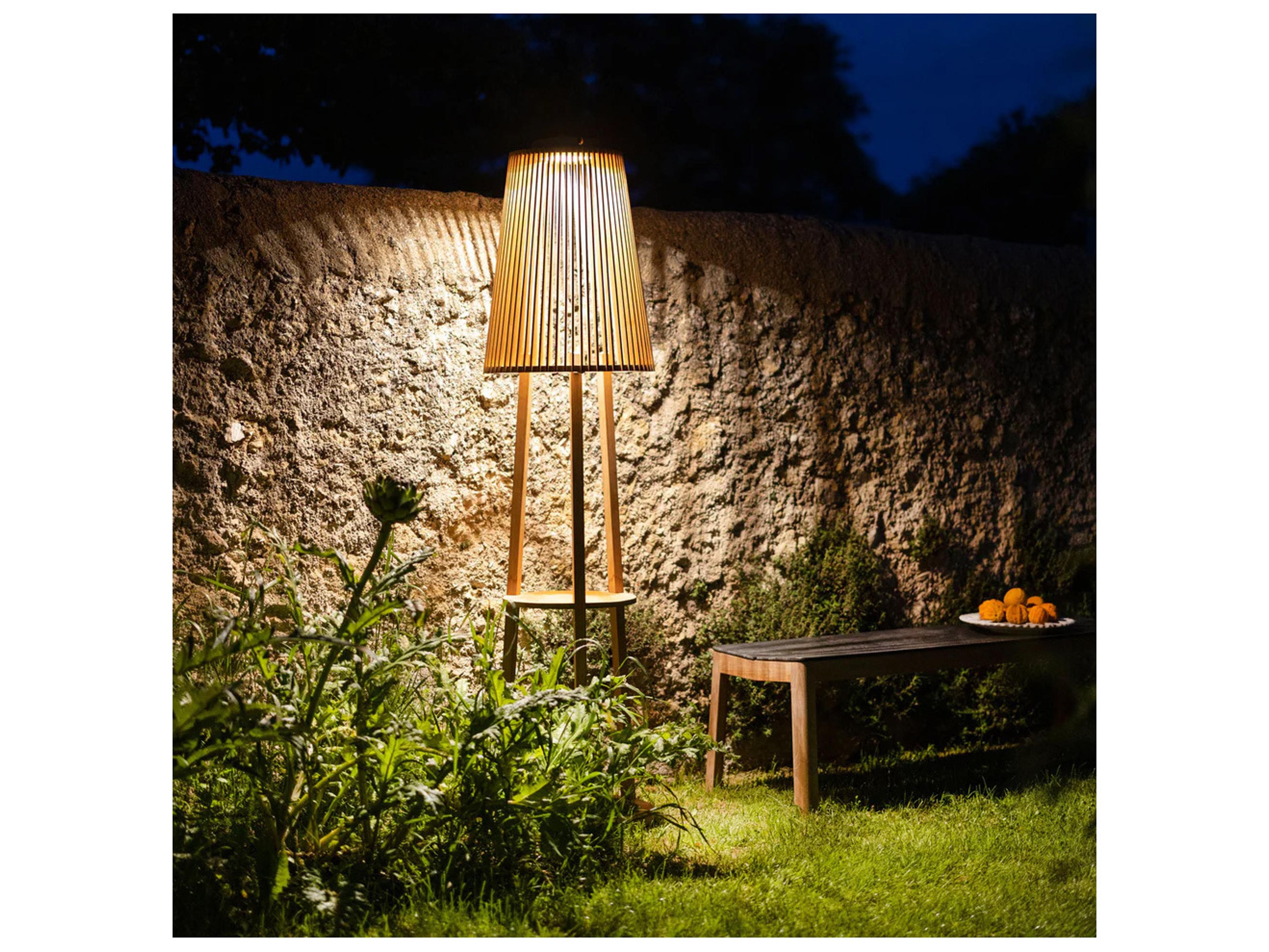 Les Jardins Palma 10-Light Outdoor Floor Light