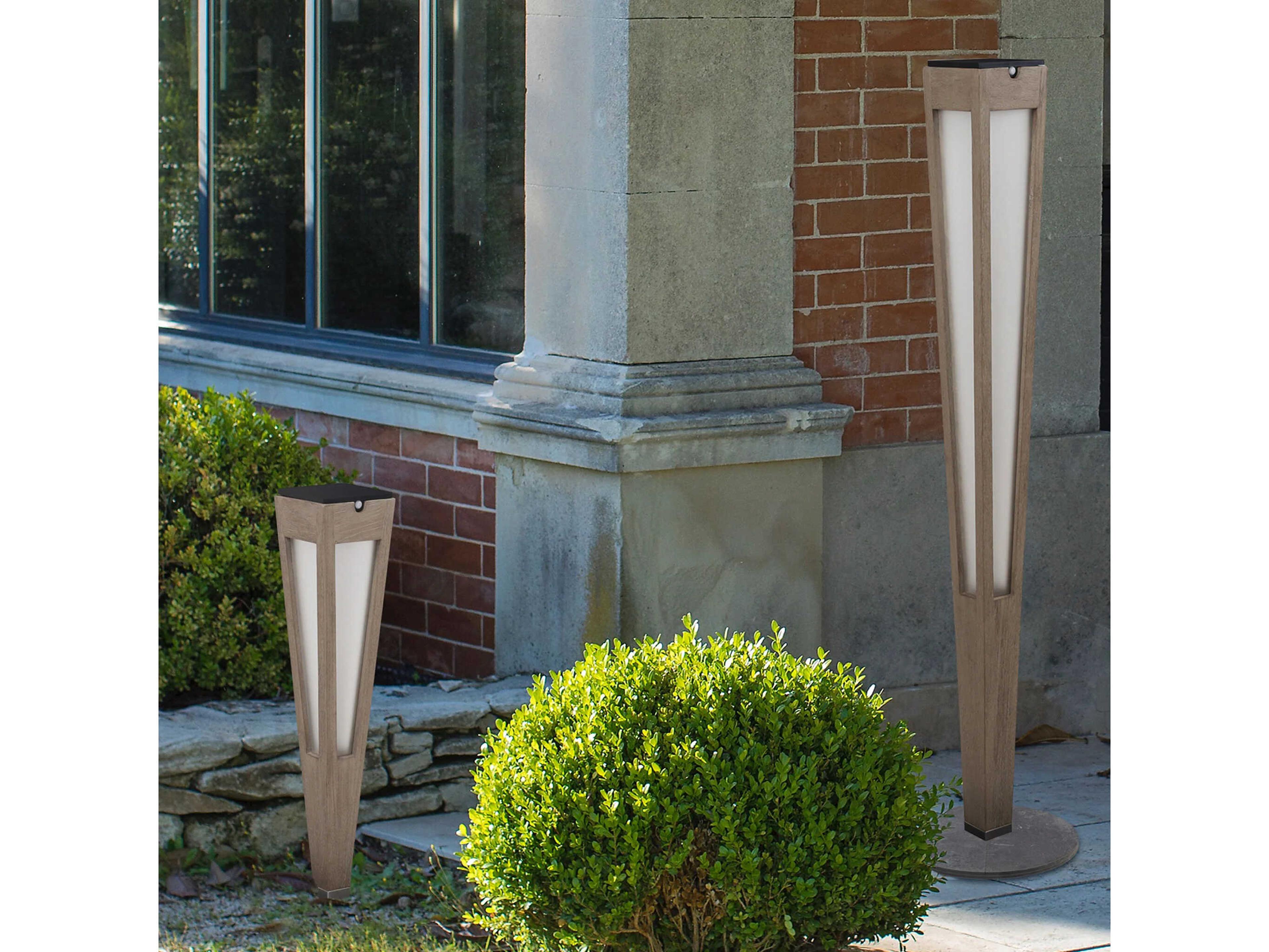 Les Jardins Lanai 10-Light Outdoor Floor Light