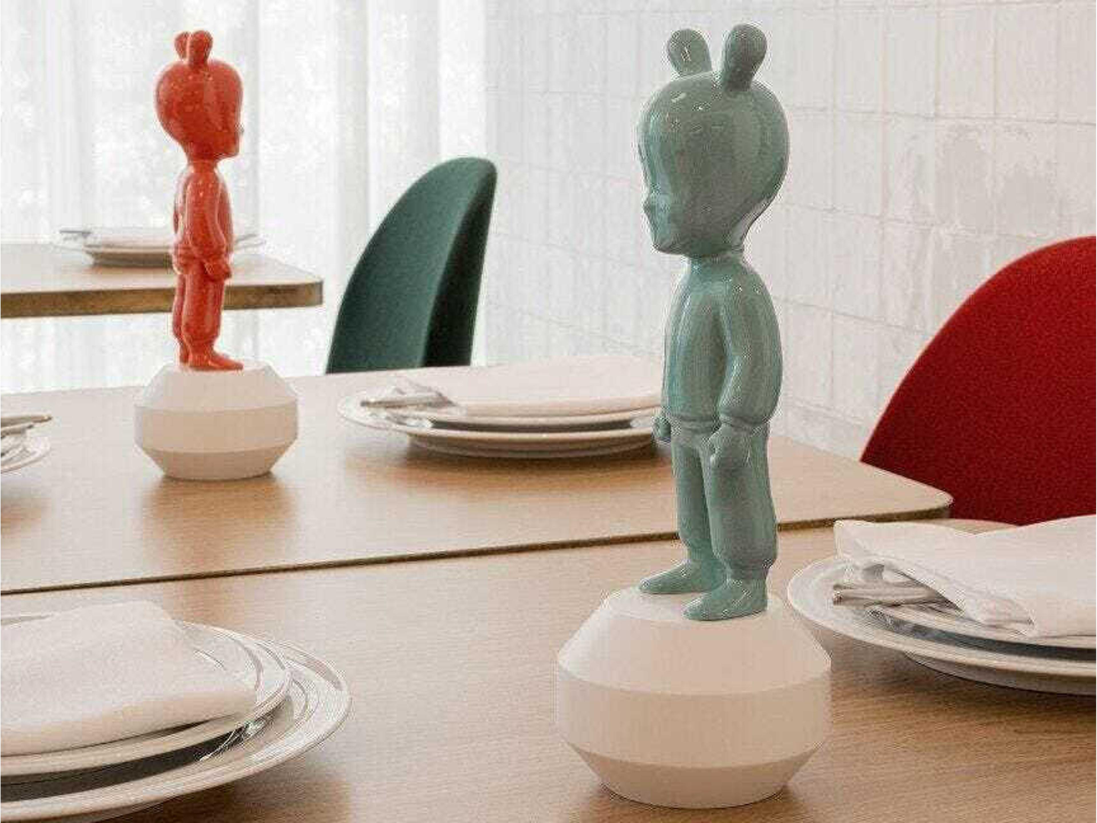 Lladro The Red Guest Figurine